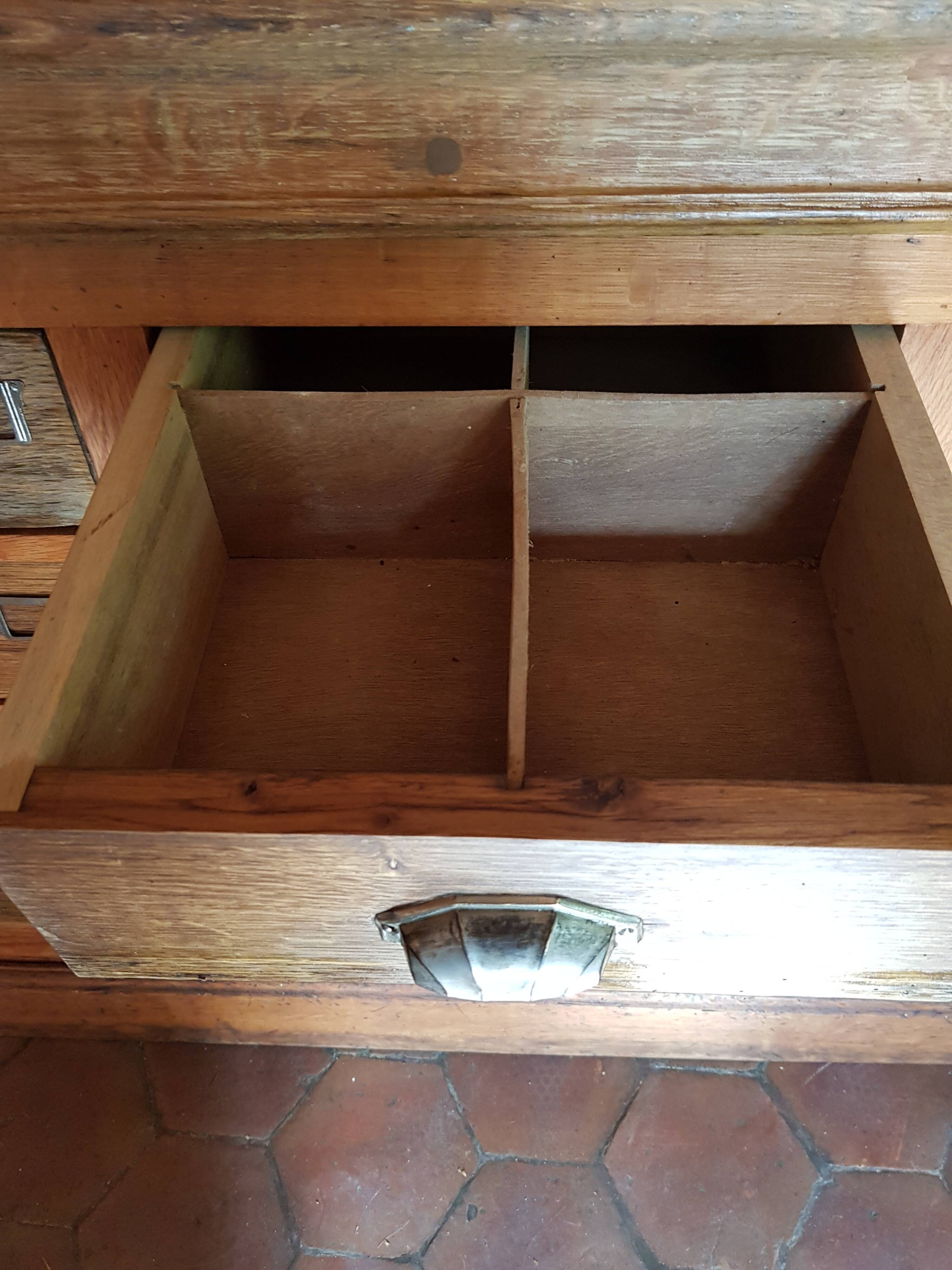 Furniture of trade with drawers