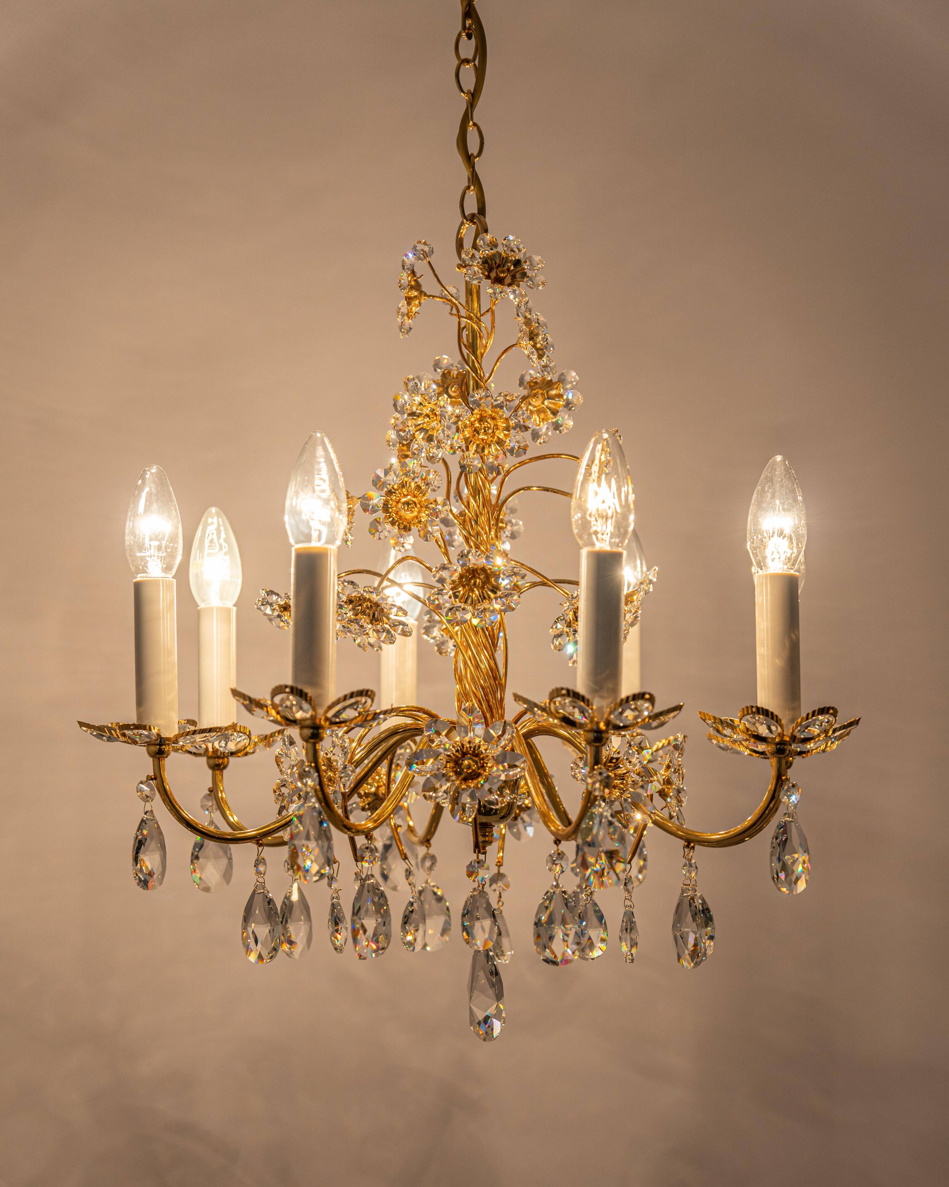 Large flower-shaped chandelier in gilded brass by Palwa, Germany, 1970s.