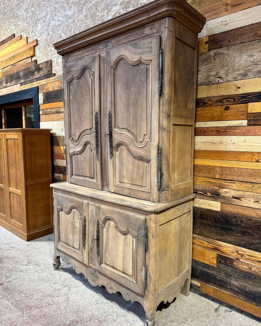 Antique sandblasted dresser