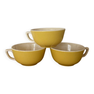 Vintage lot of 3 yellow Villeroy and Boch cups.