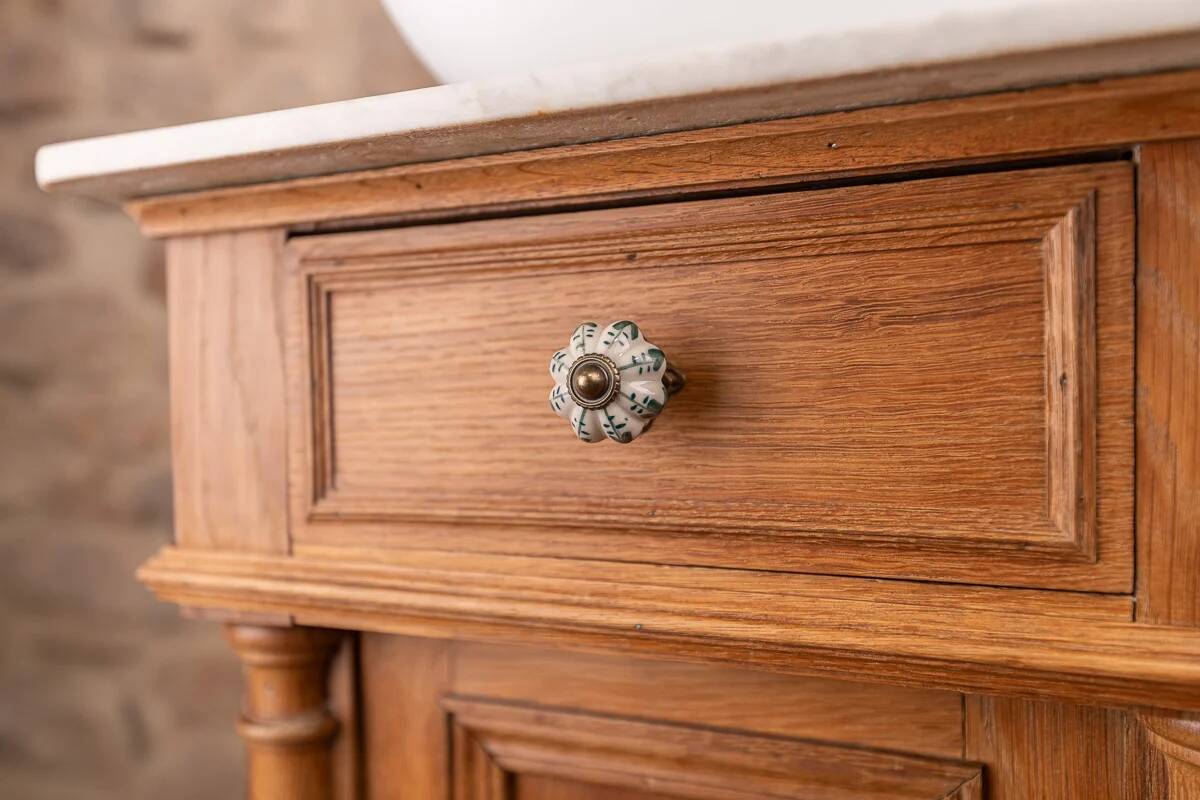 Small antique oak washstand with turned columns and white marble – Henri II style / late 19th century