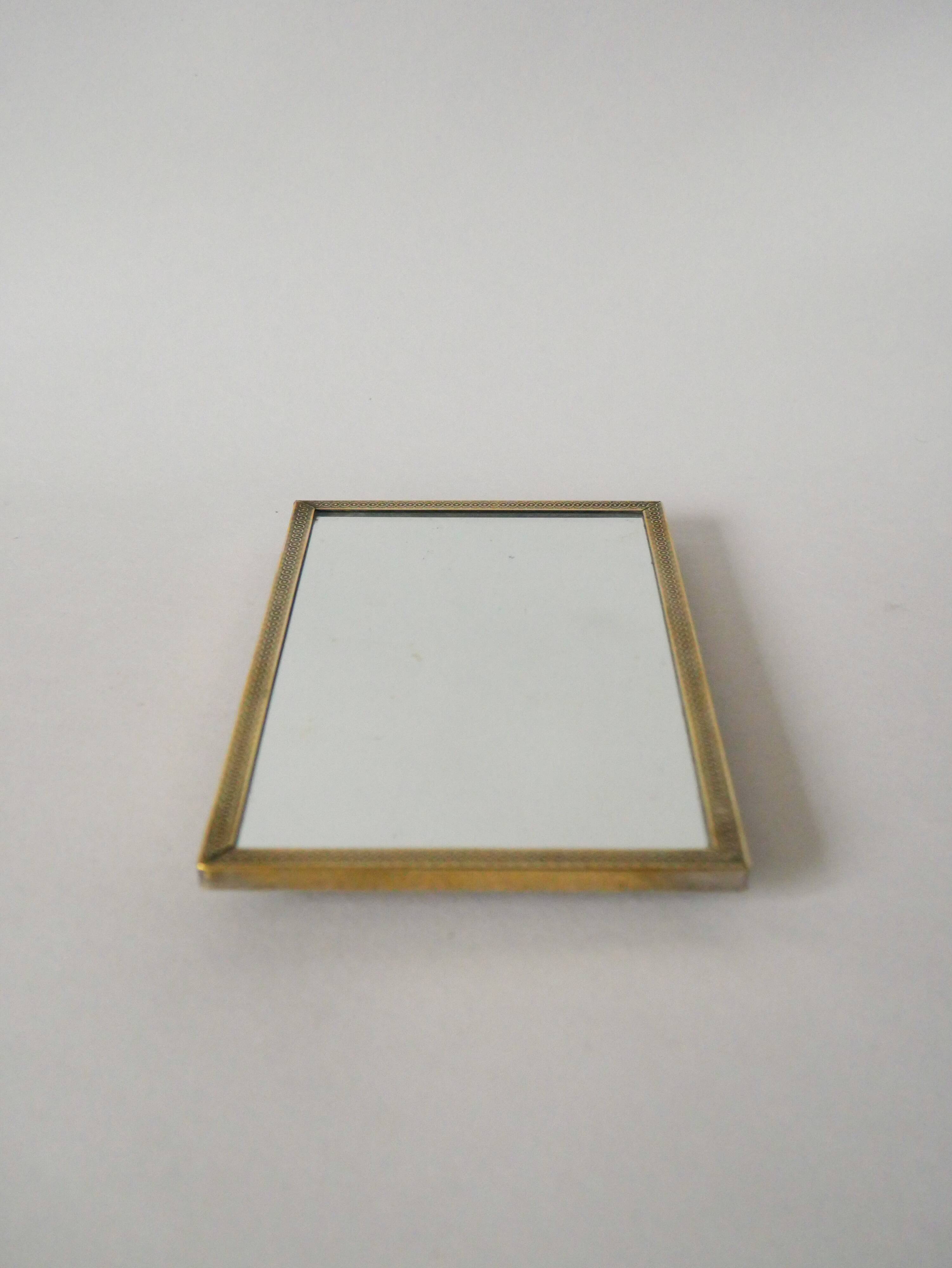 brass mirror to stand 11.5 x 17.5 cm