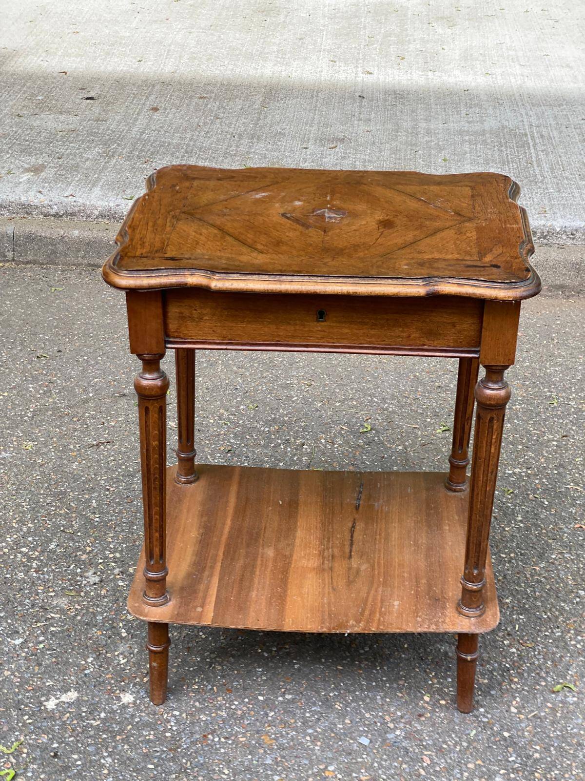 Louis XVI dressing table from the 20th century.