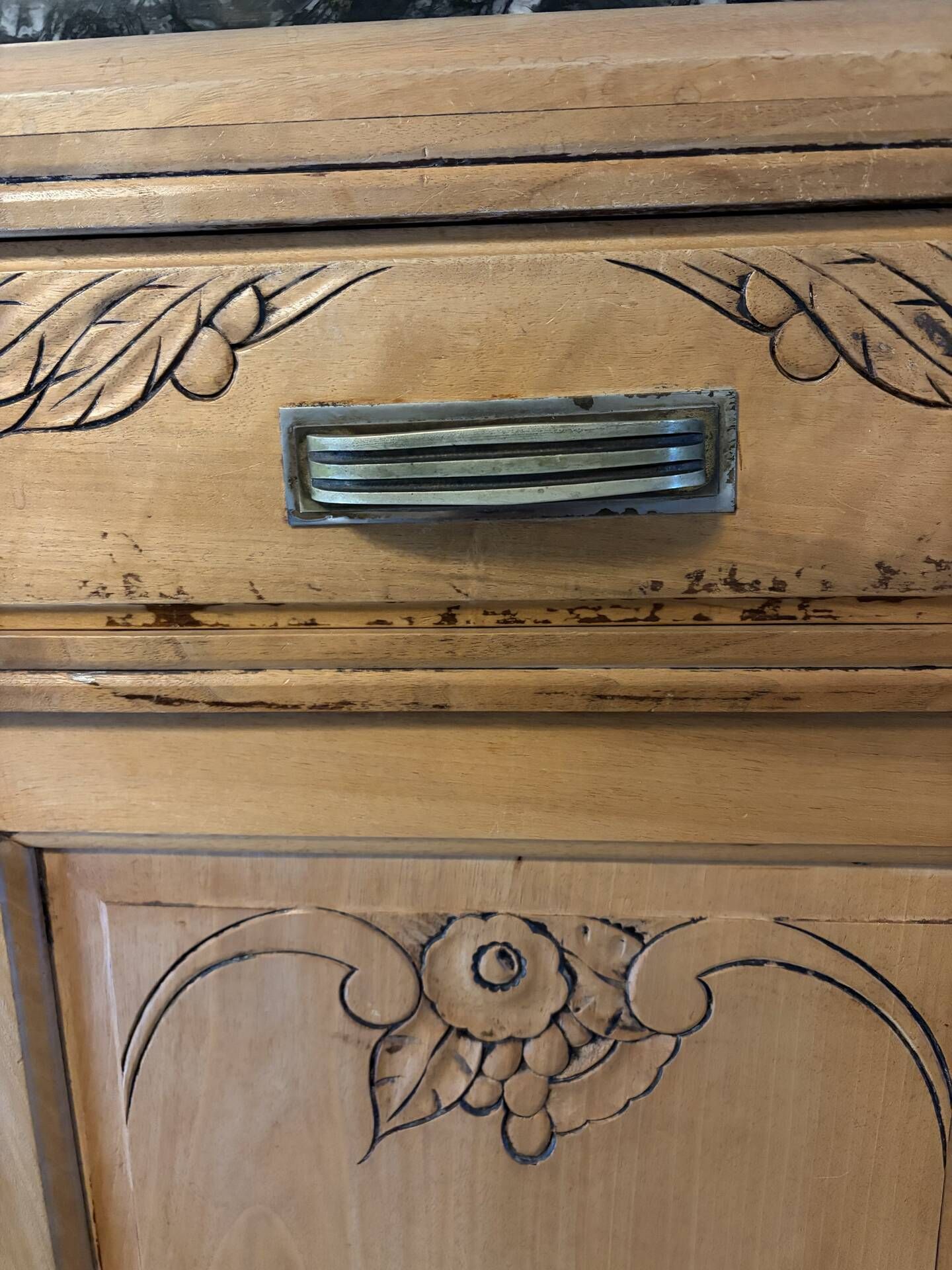 Buffet ancien en bois et marbre, style Art déco