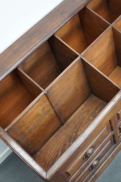 Boutique vitrine ou comptoir en chêne français XIXème siècle