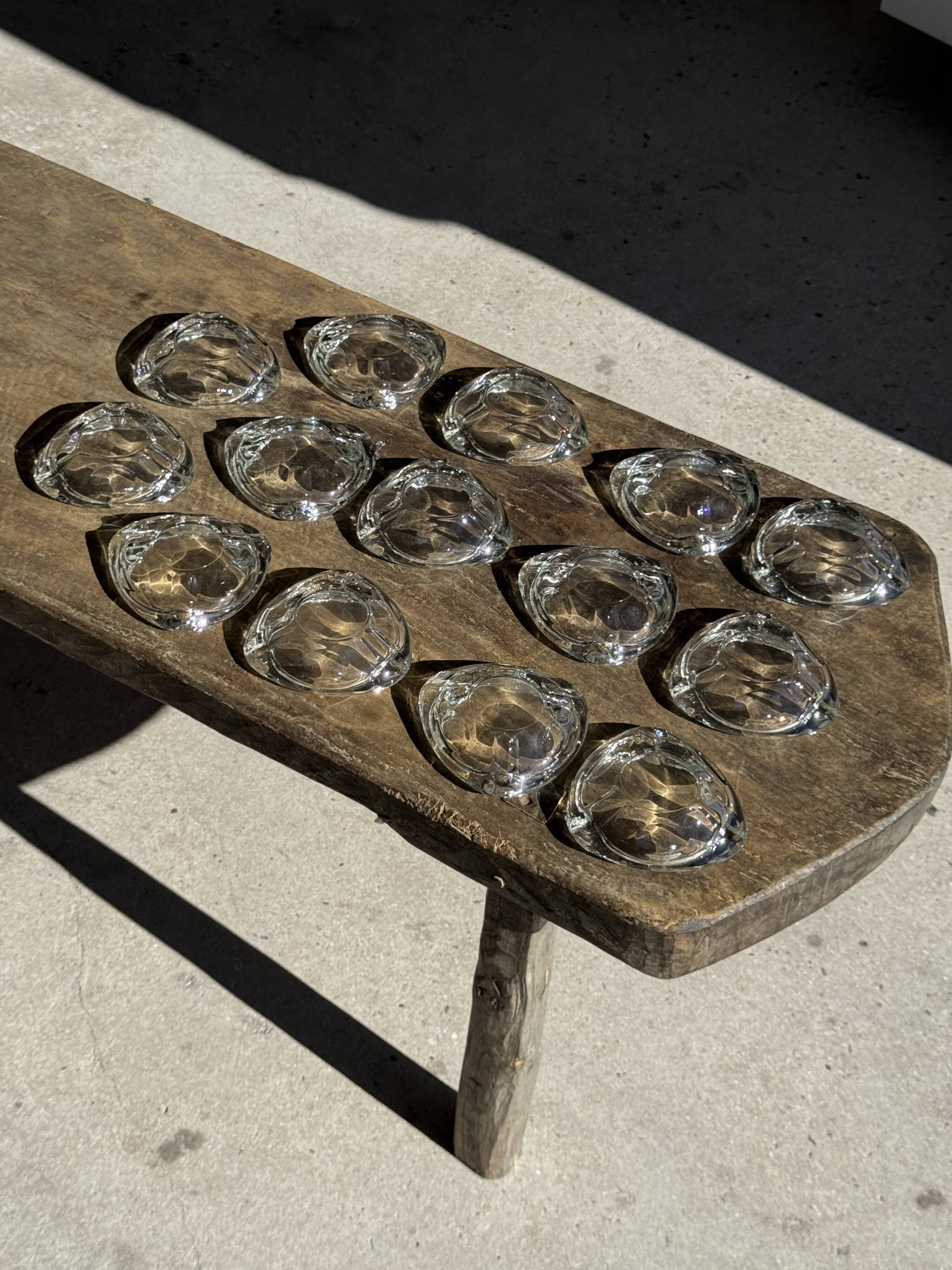 Set of 14 triangular glass ashtrays D13