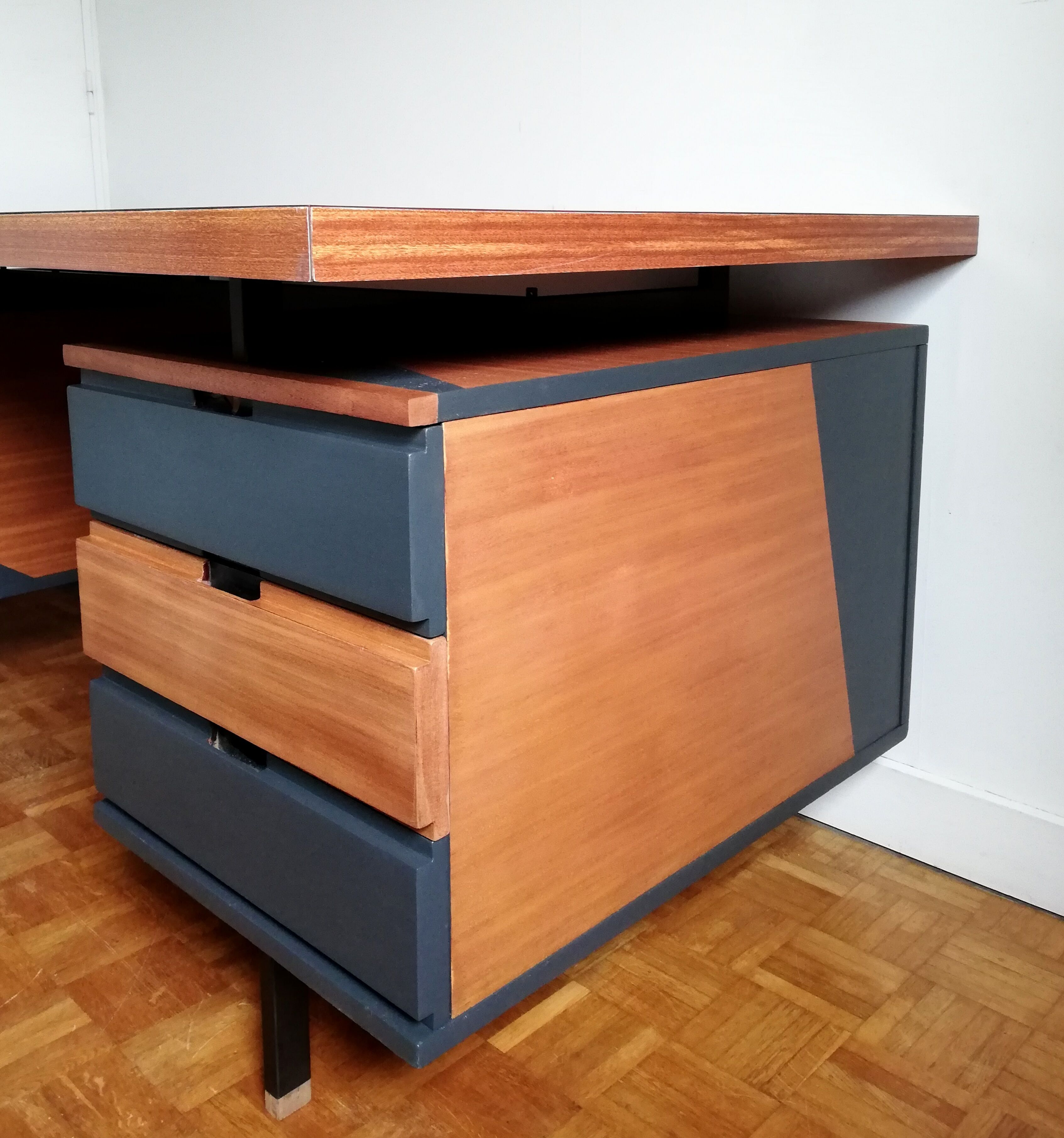 Office by Pierre Guariche for Minvielle revisited