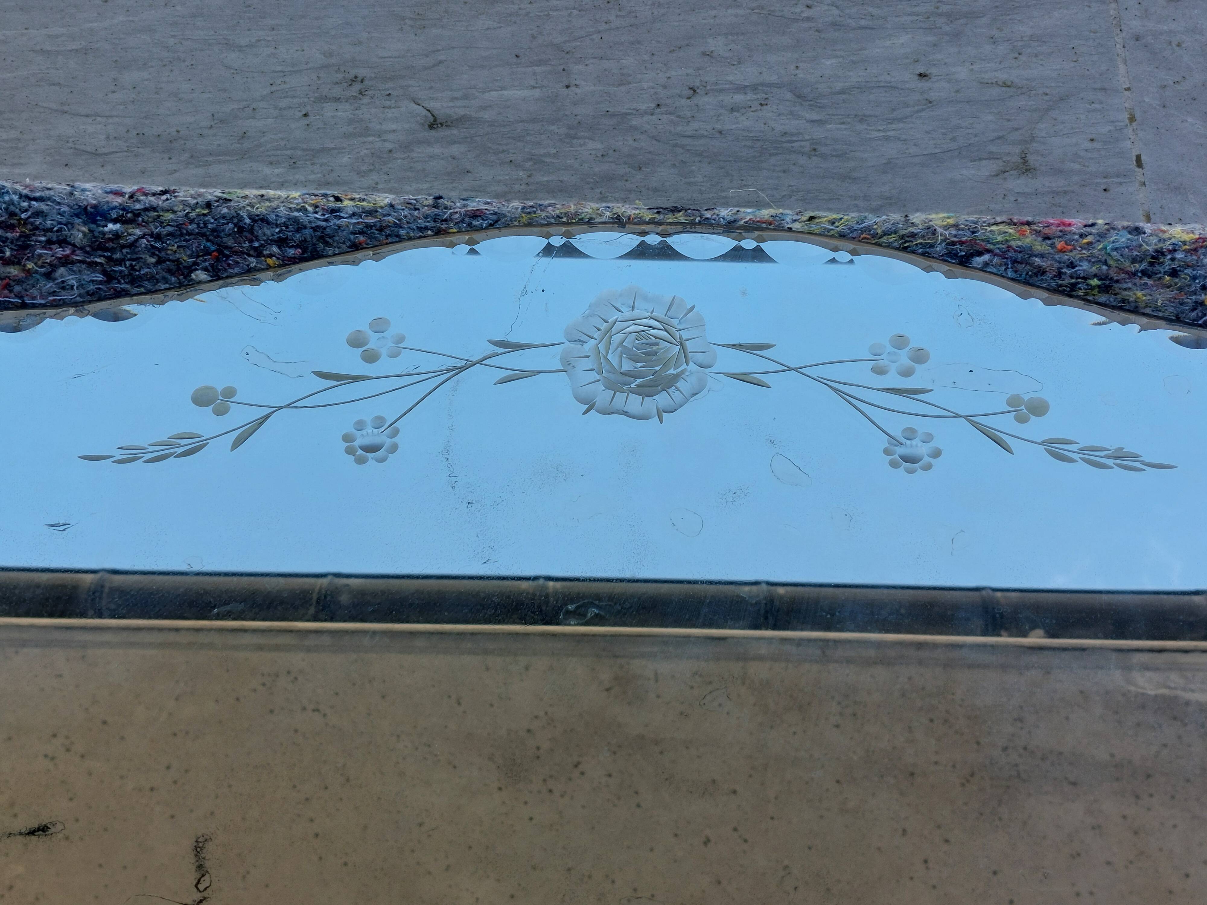 Antique engraved bevelled mirror - Art Deco