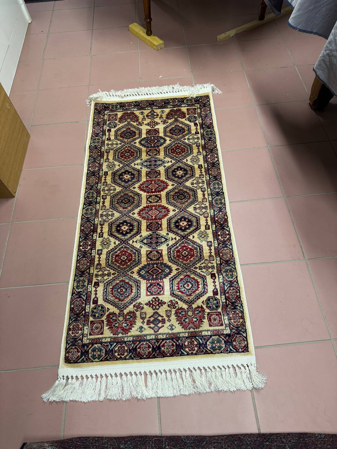 Persian oriental pattern bedside rug 70/140cm