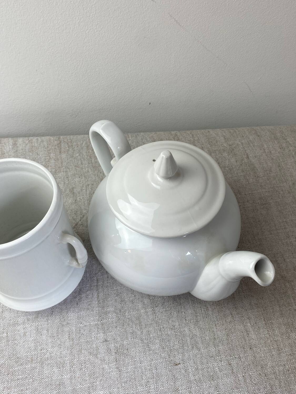 Pillivuyt France white porcelain teapot