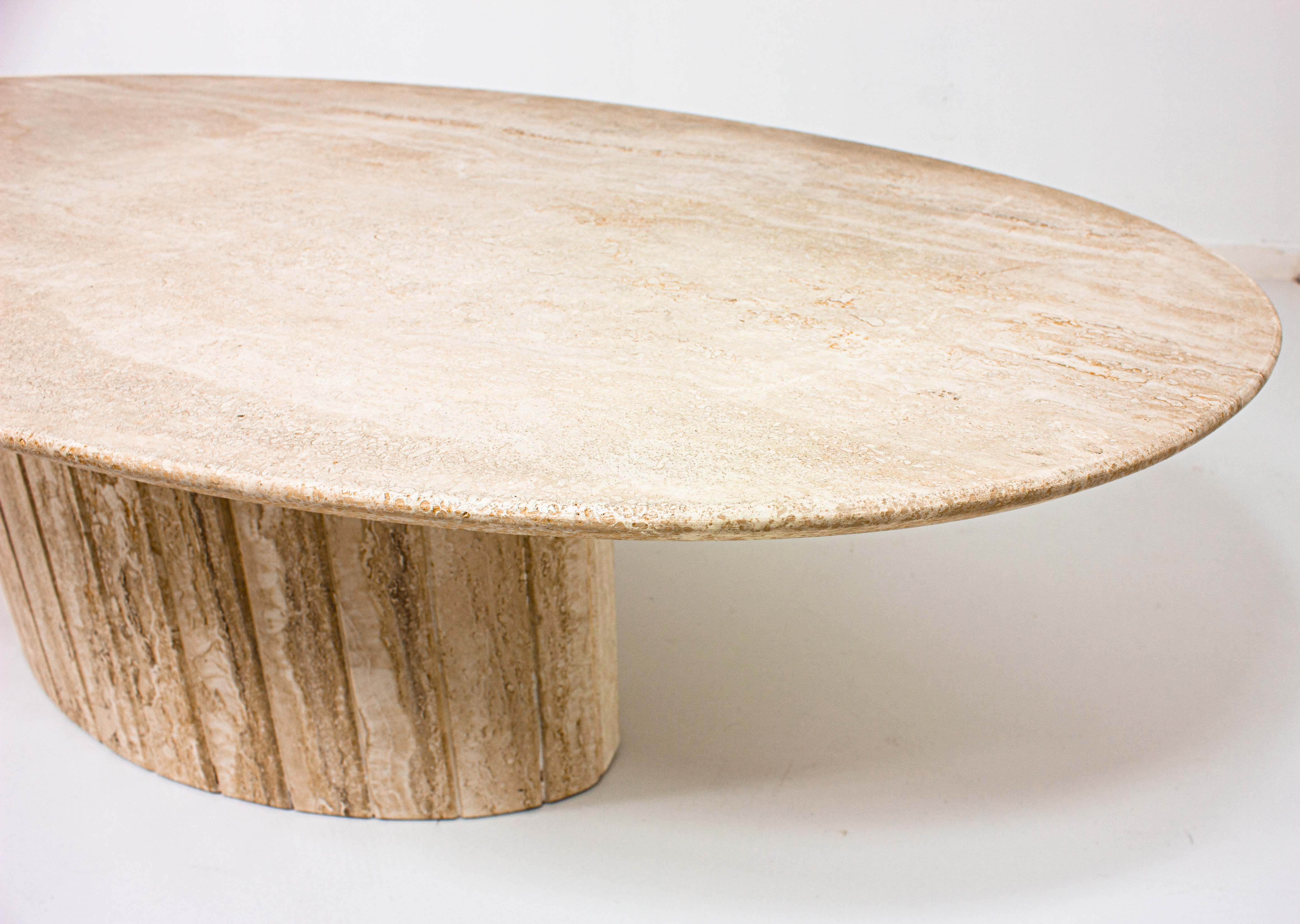 Oval Italian coffee table in travertin, 1970s