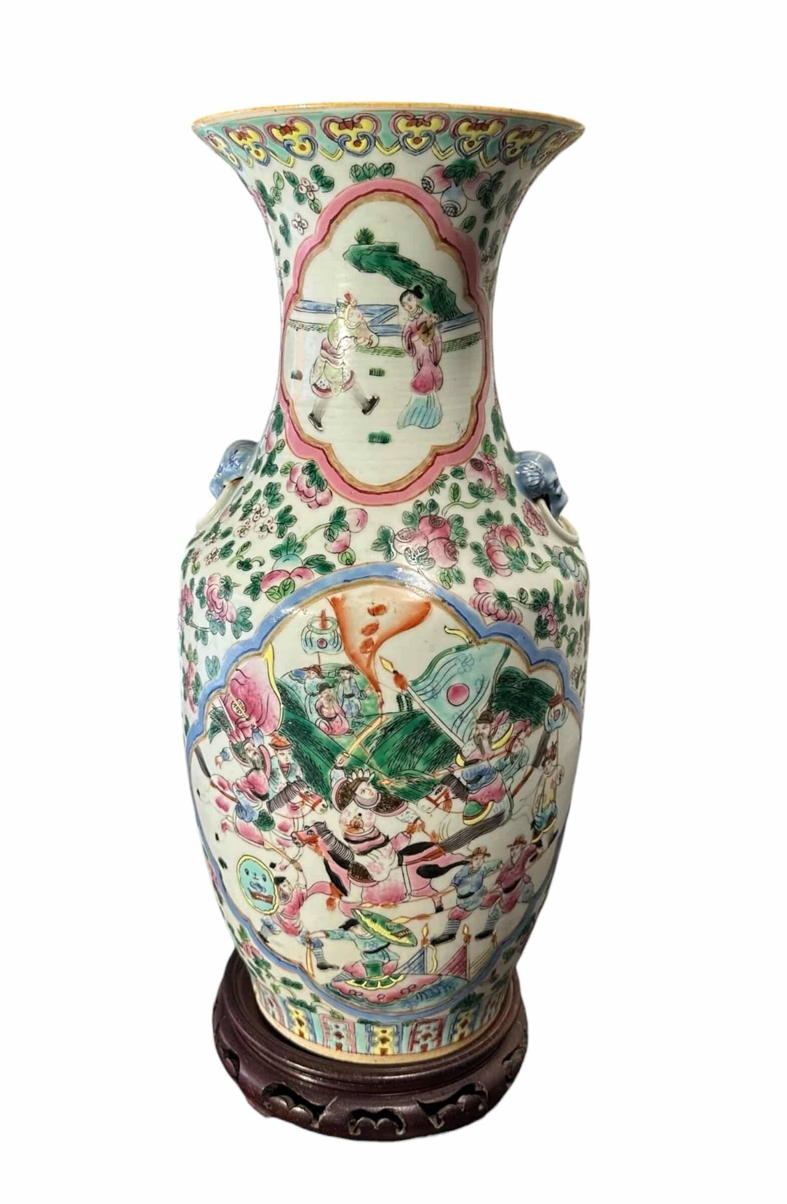 Chinese porcelain vase from the Canton period, 20th century.