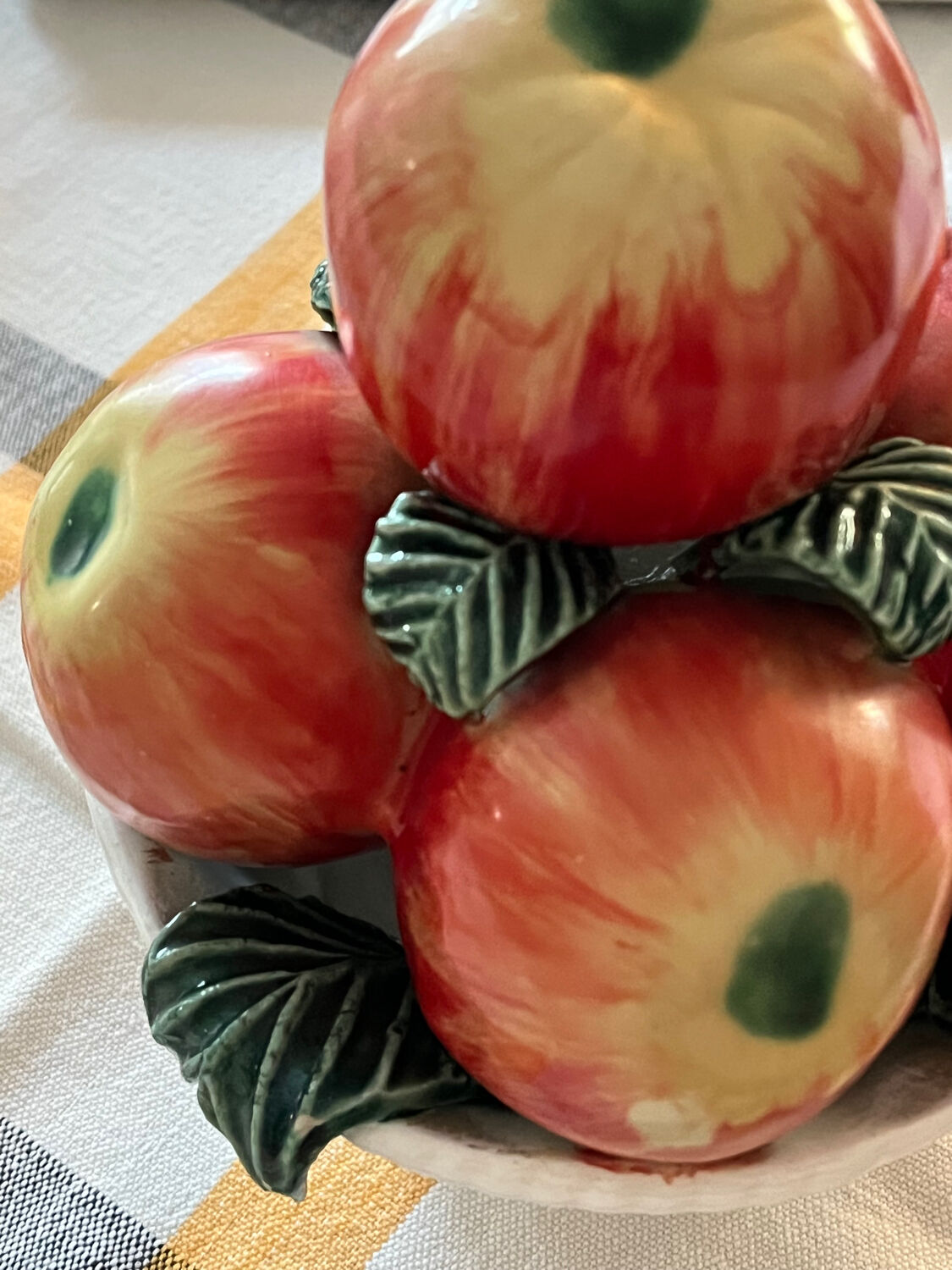 Apple cup still life slip