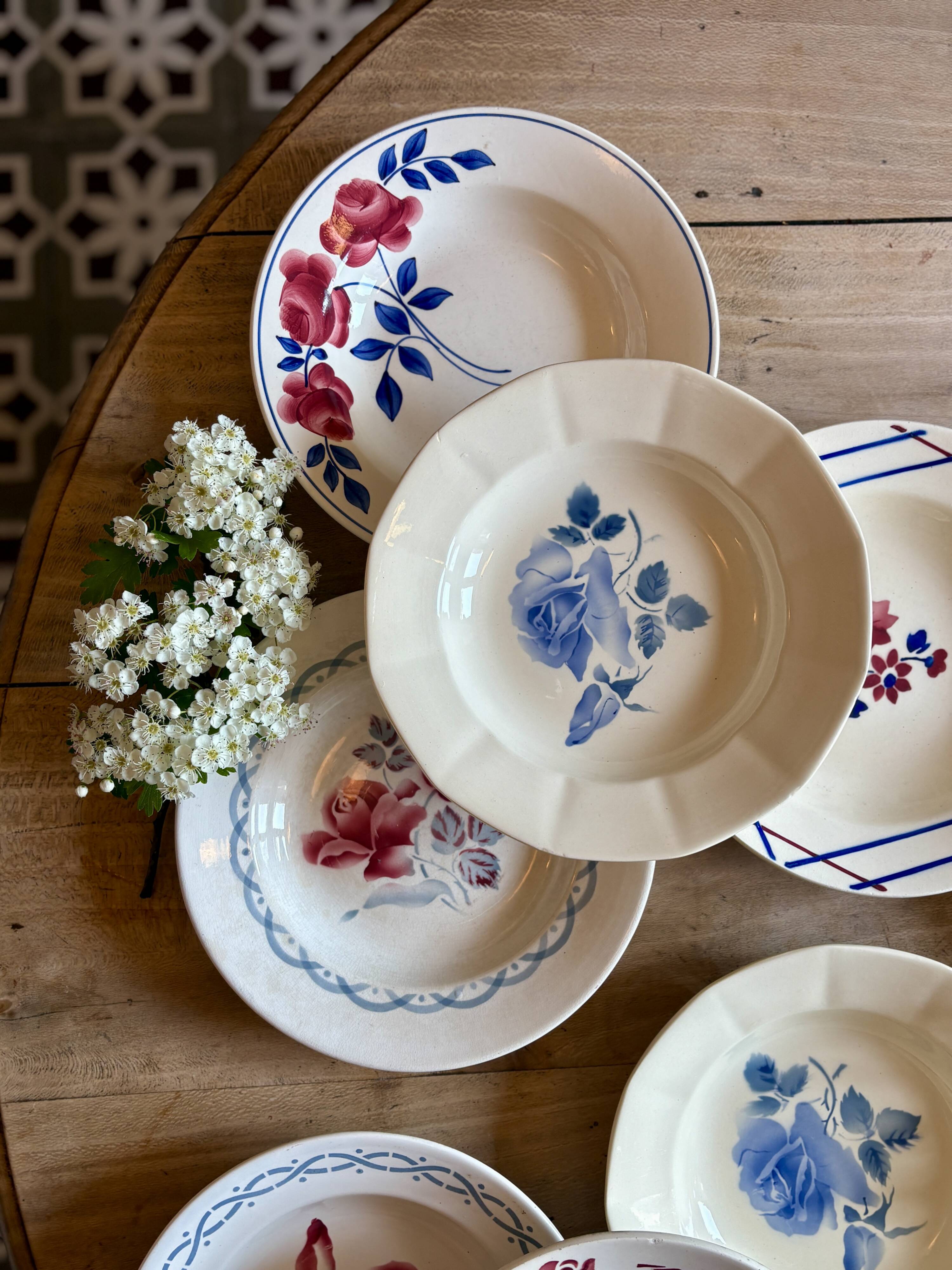 Set of 8 mismatched vintage soup plates