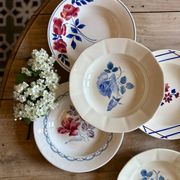 Lot de 8 assiettes creuses vintage dépareillées