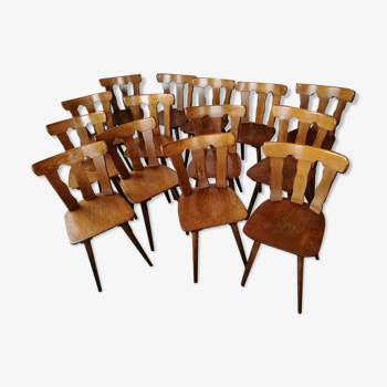 Lot de 14 chaises bistrot vintage
