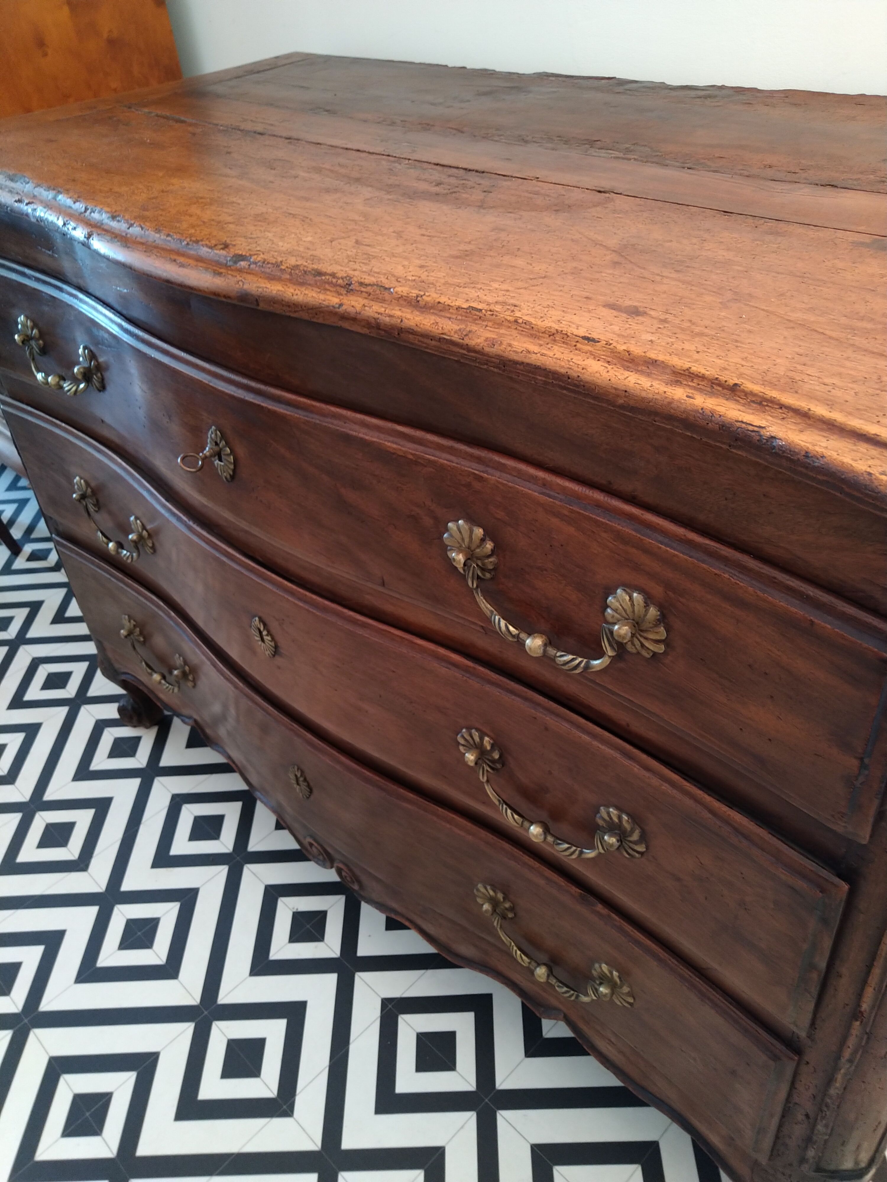 chest of drawers XVIII th