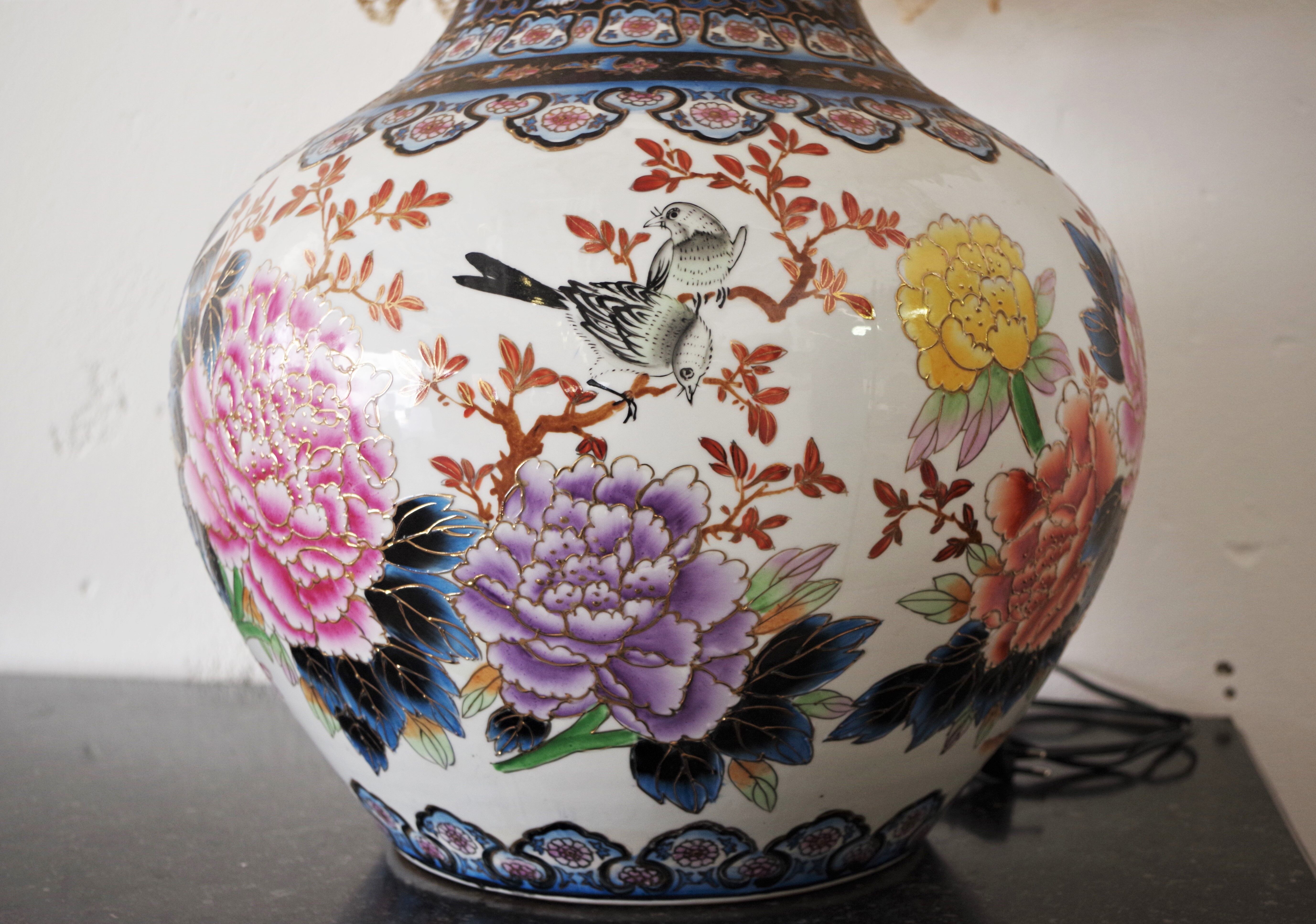 Vase-shaped table lamp with hand-embroidered lampshade, China, 1950