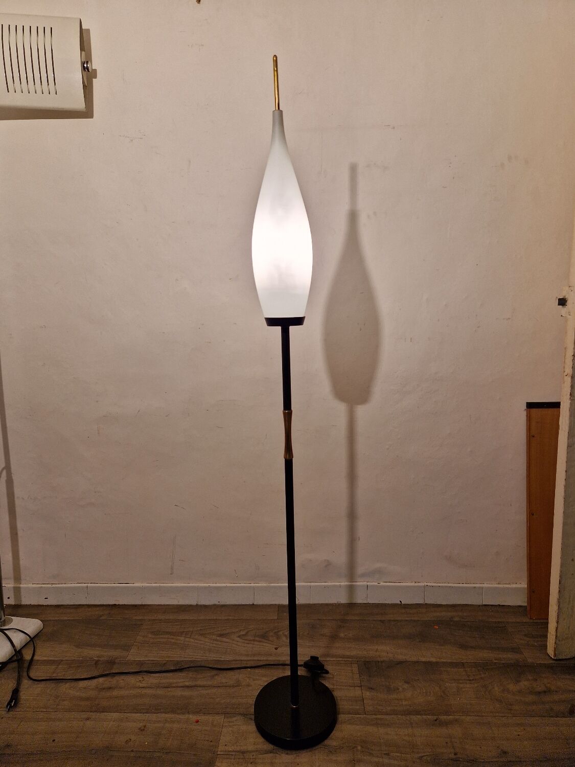 Lampadaire vintage opaline 1960