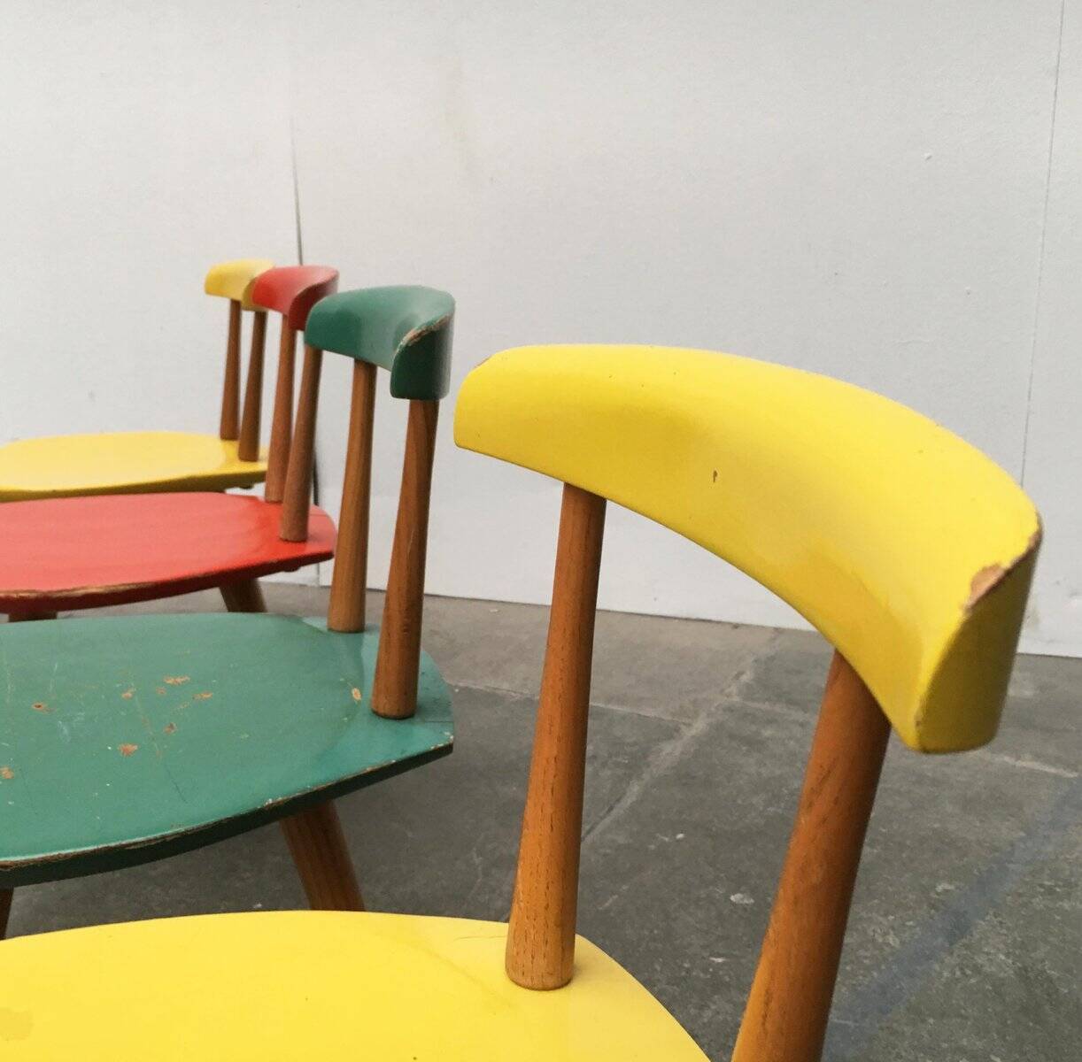 Children's table and chair set by Karla Drabsch for Kleid & Raum, 1950s, set of 5.