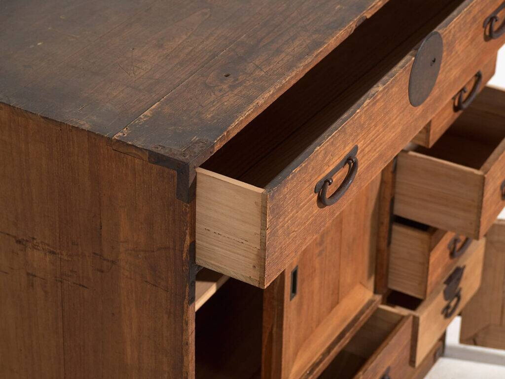 Antique storage furniture – Meiji / Taishō period (c.1868-1926) #98