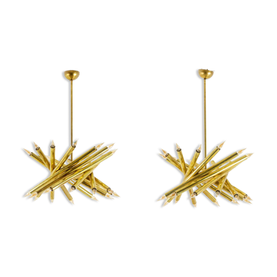 Paire de lustres à 24 lumières en laiton patiné, années 1980