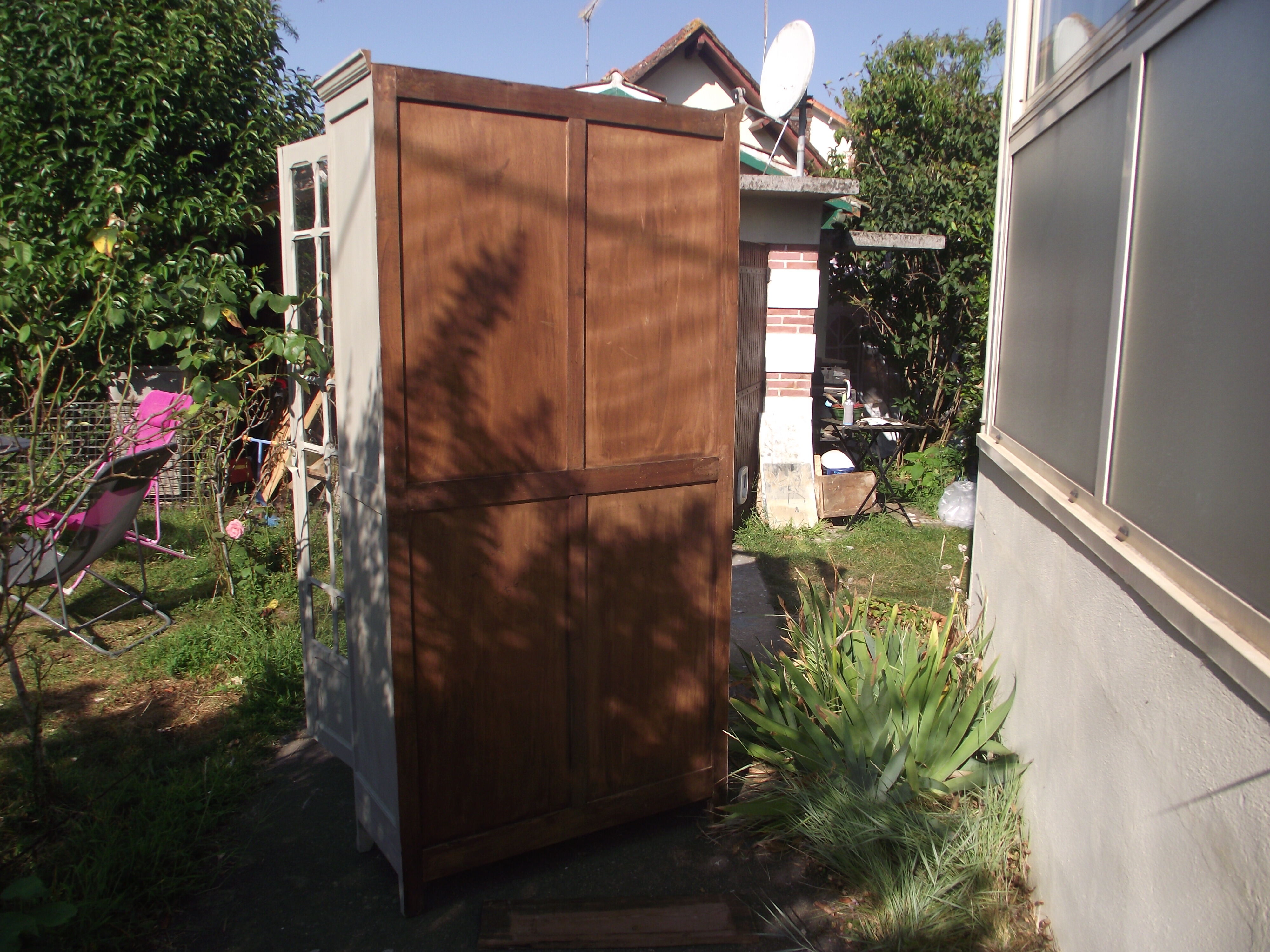 Parisian glazed wardrobe.
