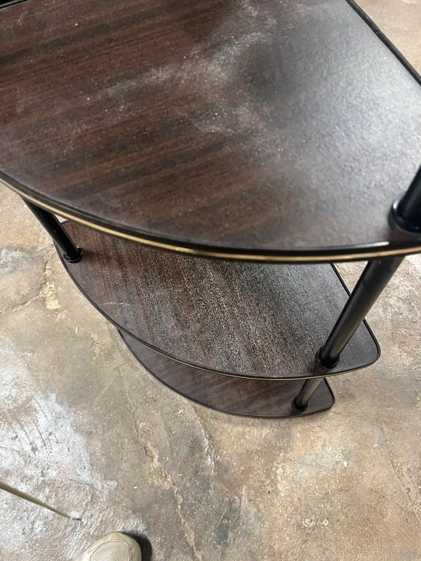 Étagère vintage d’angle
