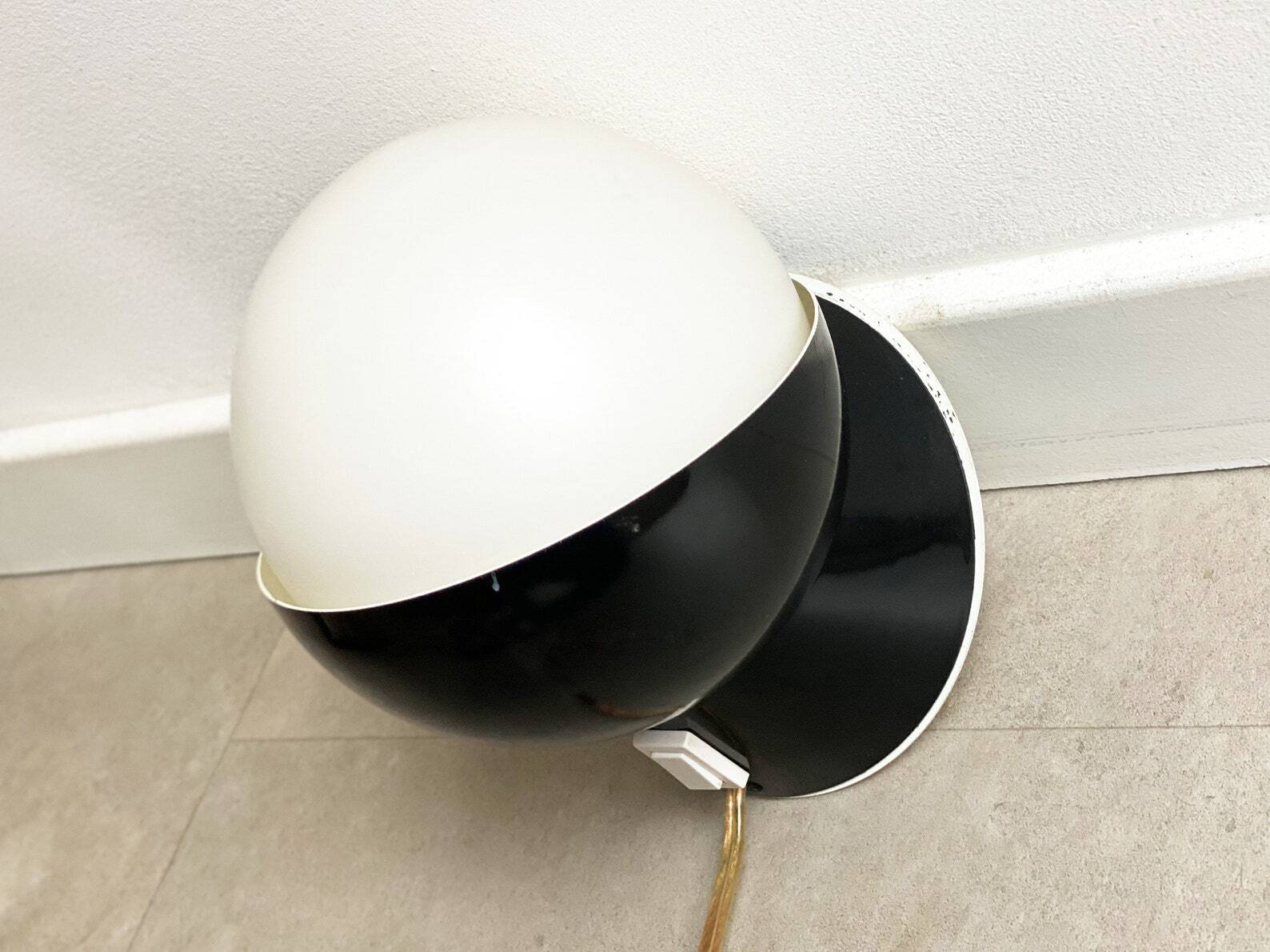 Rare Mid Century eyeball wall lamp / table lamp, Italian design