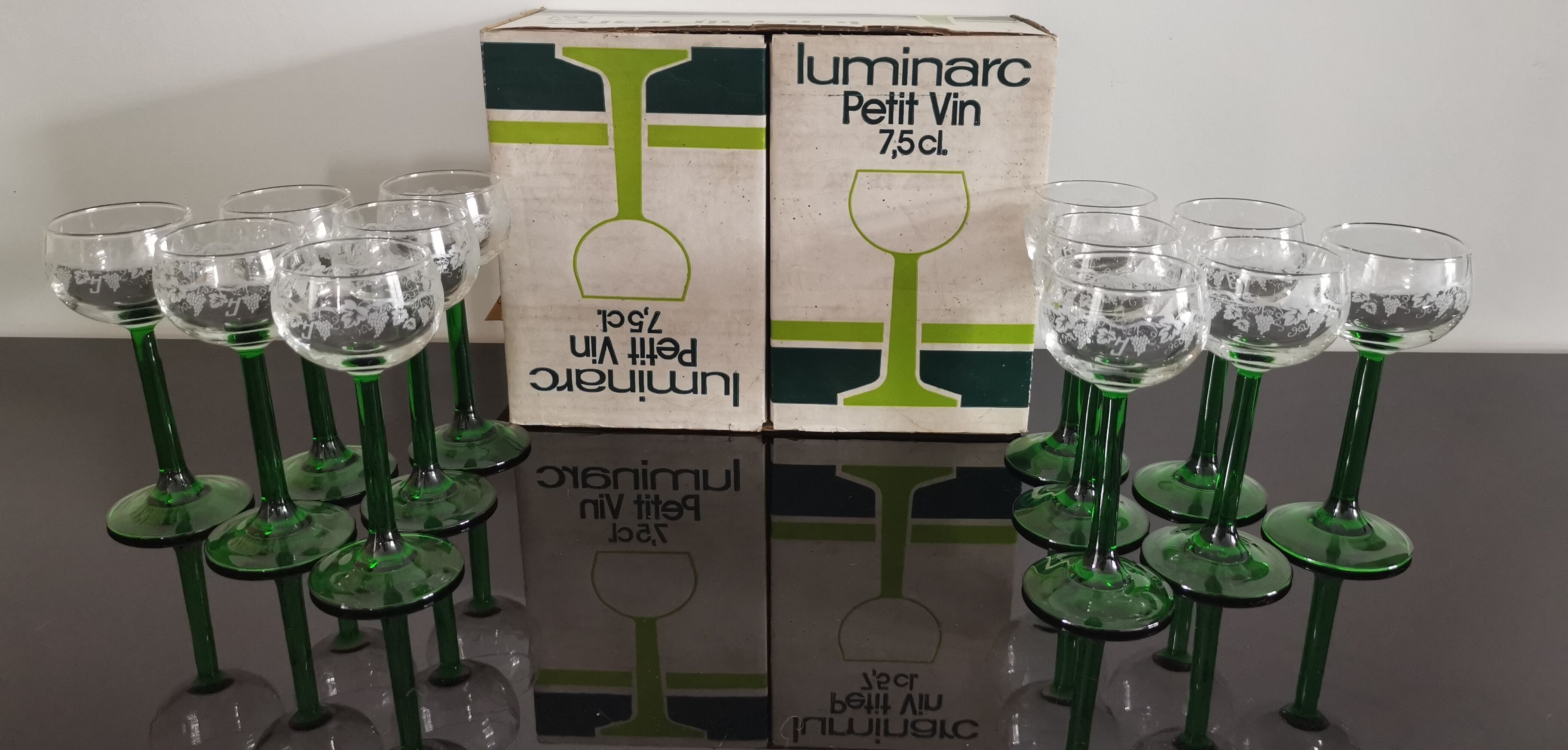 Vintage Alsace wine glasses with green feet decorations Bunches of Grapes and Vines HJ