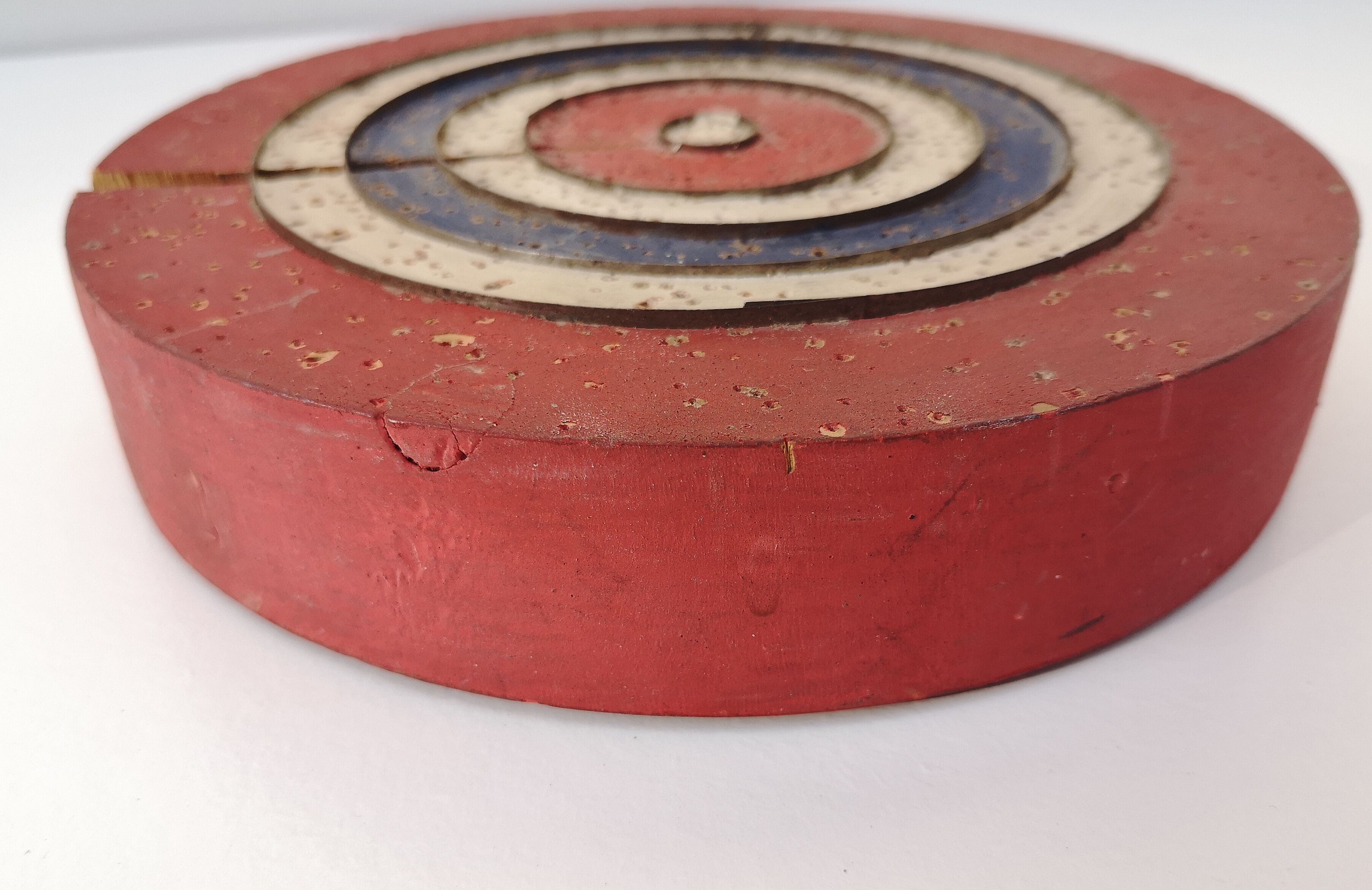 Old target darts game