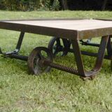Table basse industrielle vintage chariot de marbrier ancien