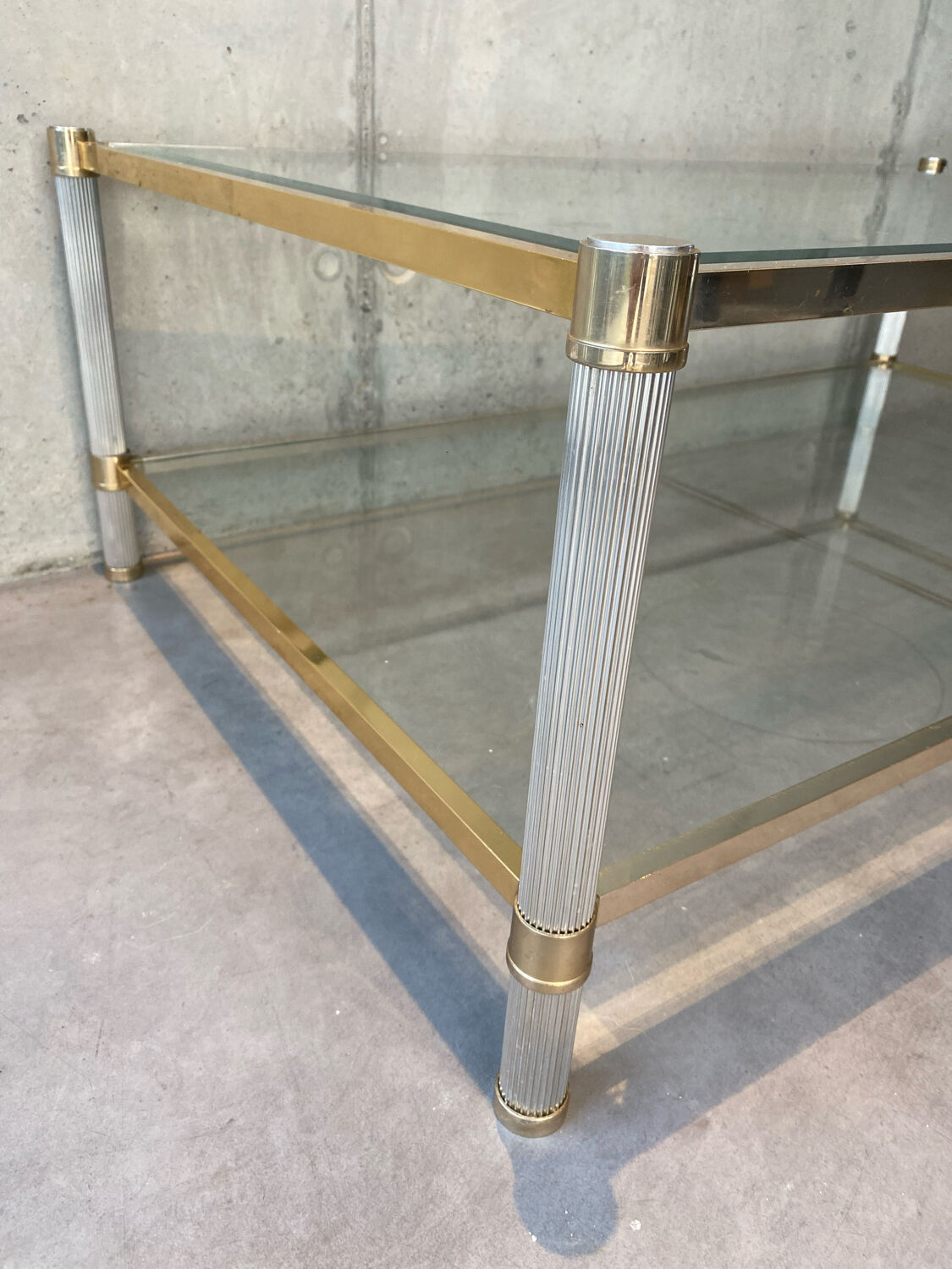 Table basse double plateau laiton et verre