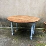 Walnut Round Table