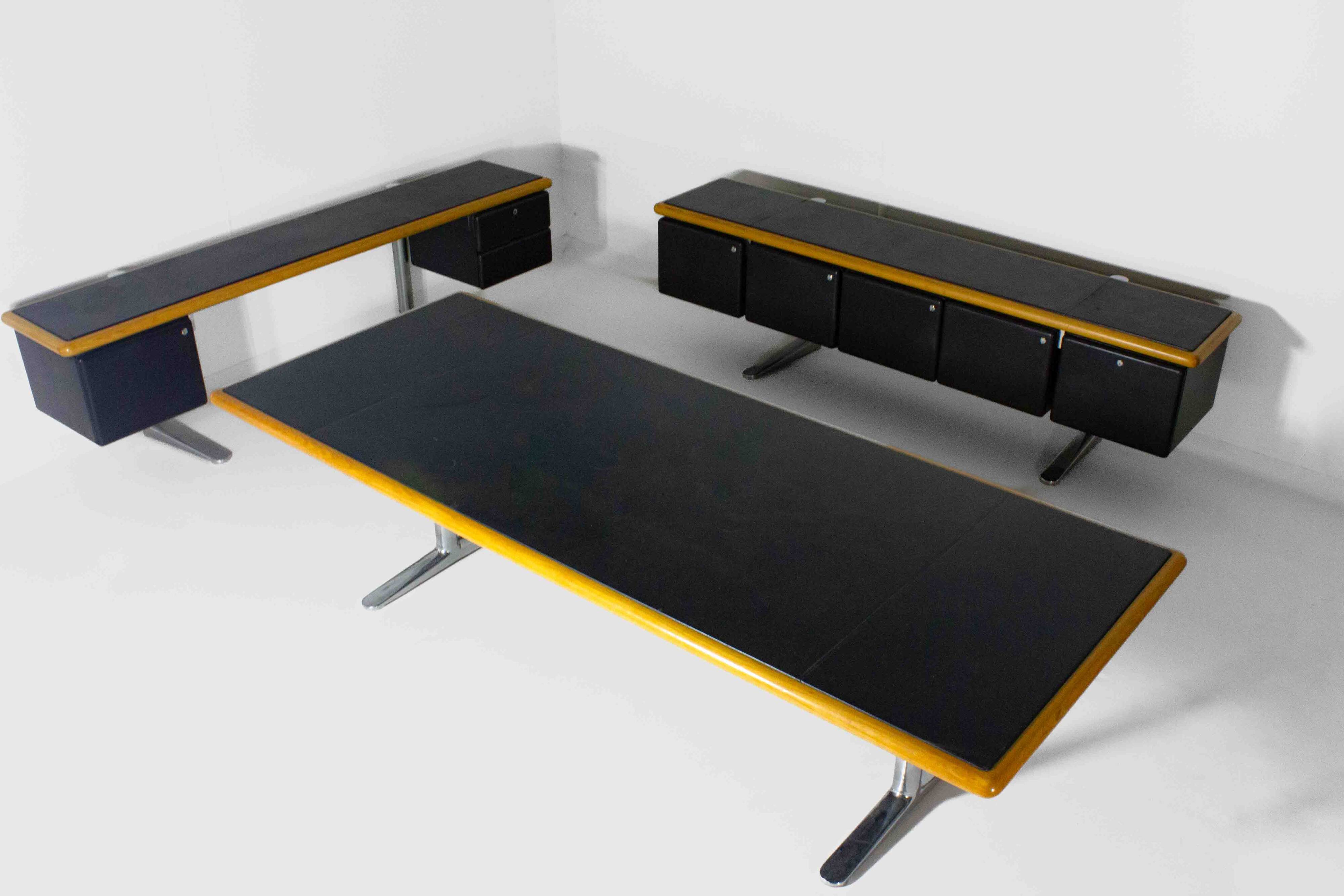 Warren Platner Large Leather Desk by Knoll International, 1973