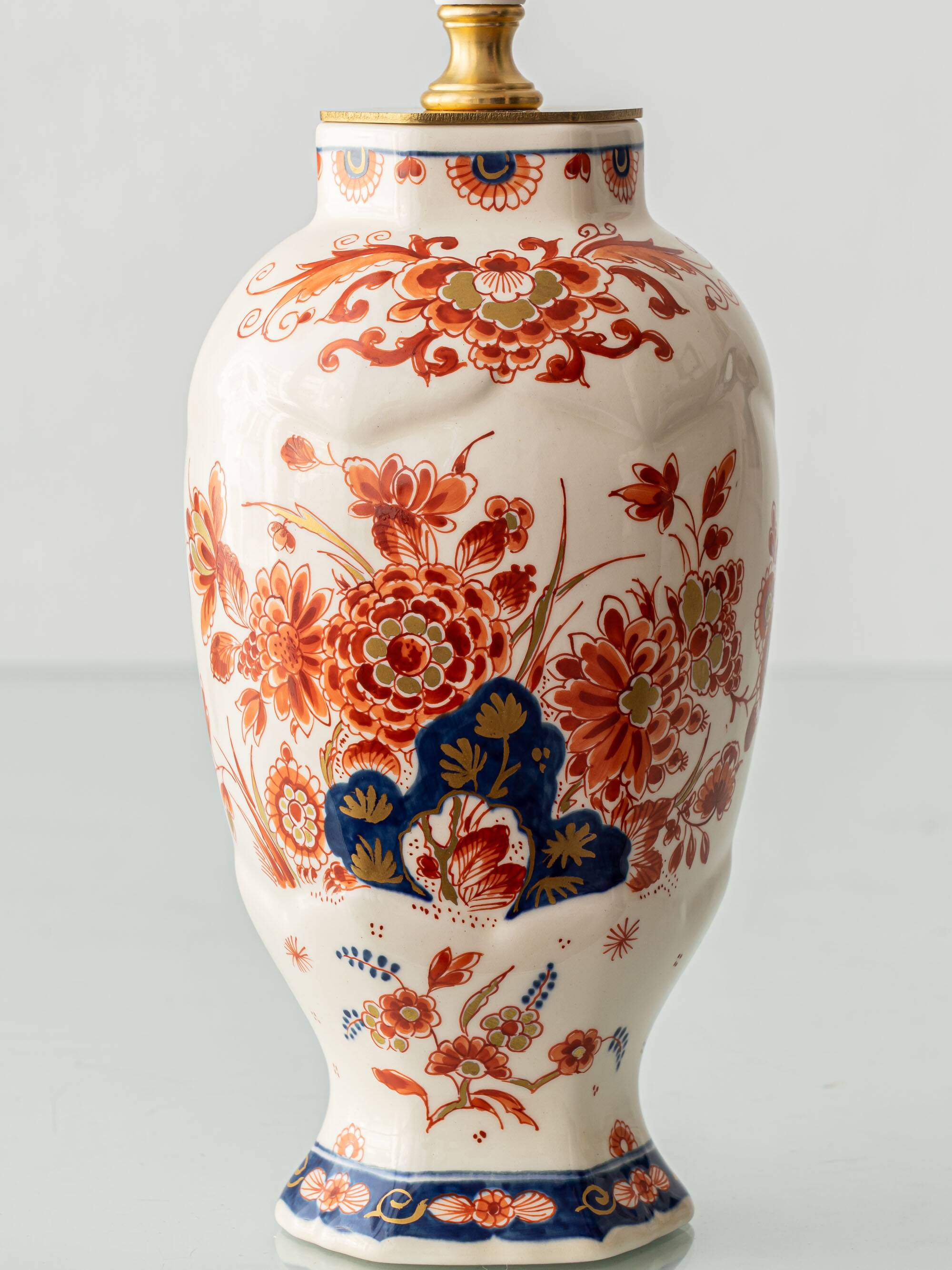 Pair of "Pijnacker" Imari Style Table Lamps from Royal Delft, Hand-Painted with Silk Shades