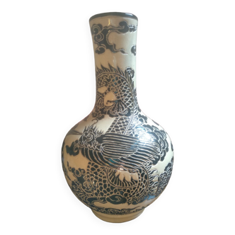 Vietnamese vase