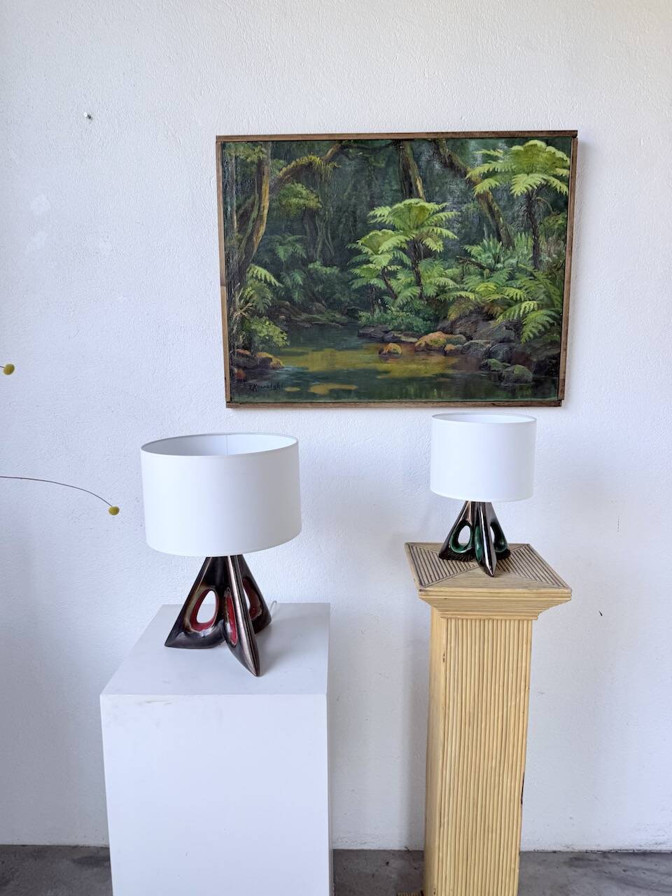 Paire de lampes céramiques forme libre triangle