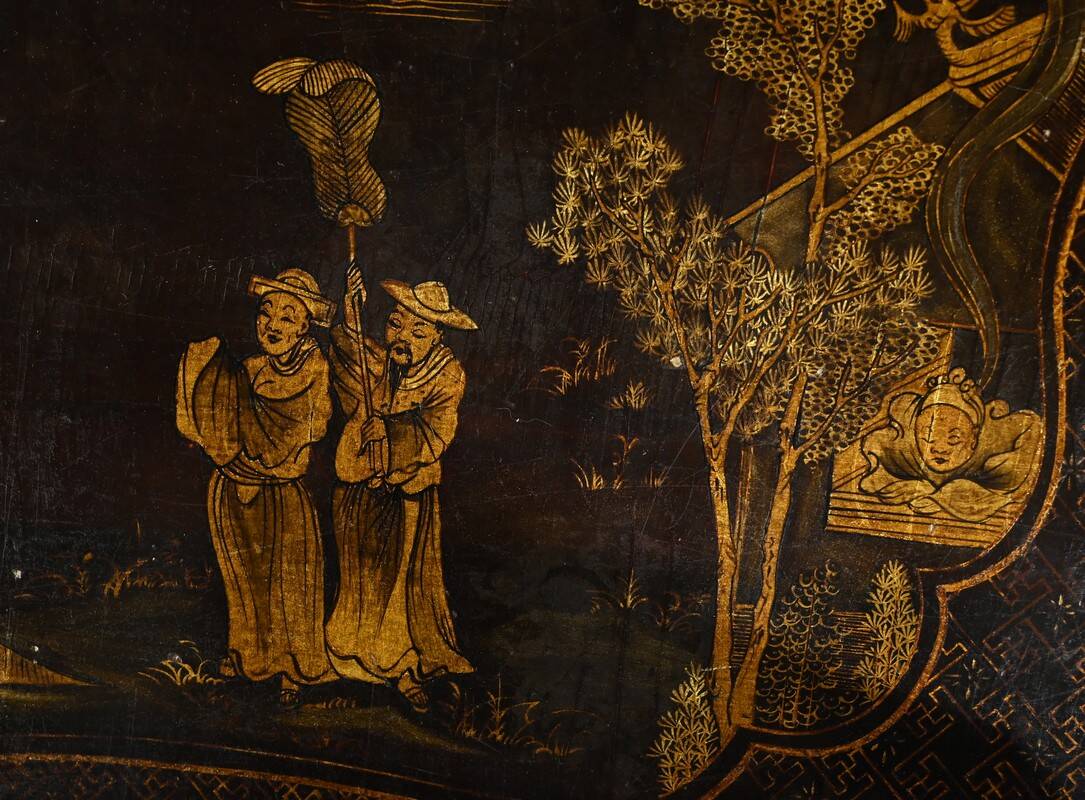 Important Asian Coffee Table, in black lacquered wood – Mid 20th century