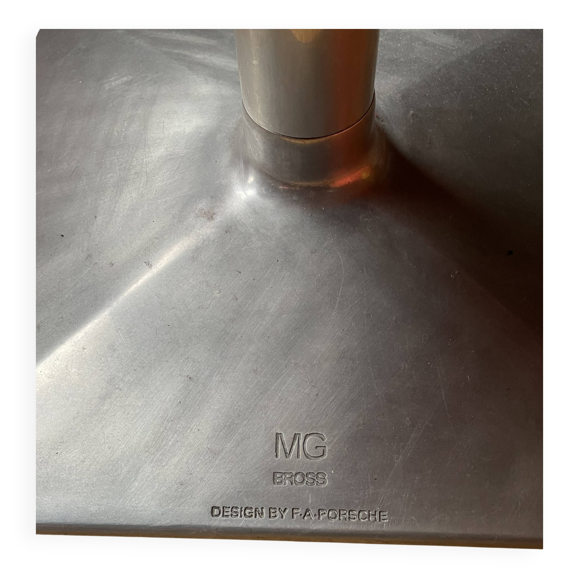 Stunning vintage design armchairs from the 70s, in Porsche Space Age style.