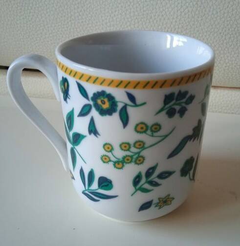 Set of vintage DPR mugs – blue and green floral design – h9 x d7.5 cm