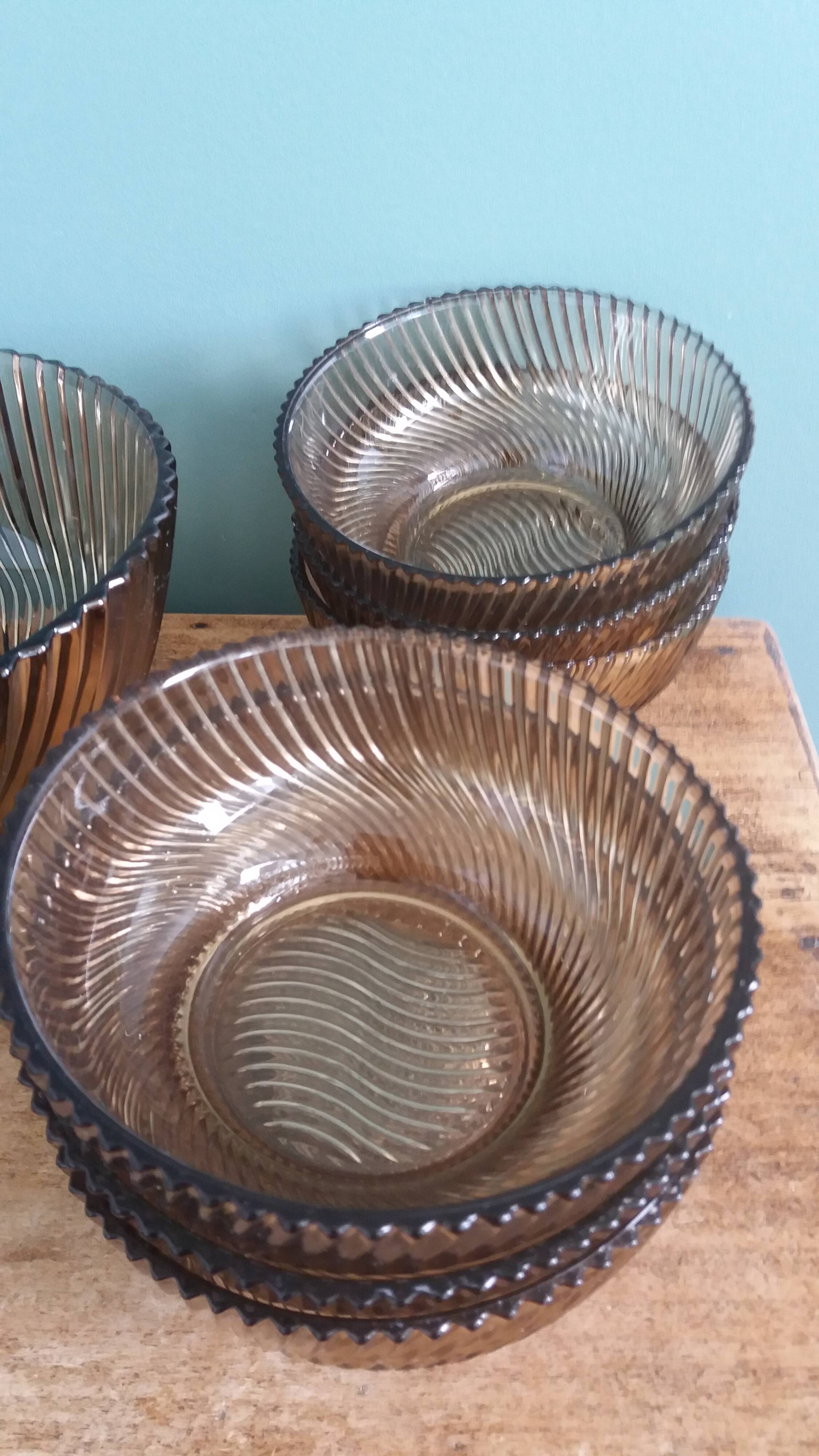 Service compotier saladier et coupelles en verre fumé