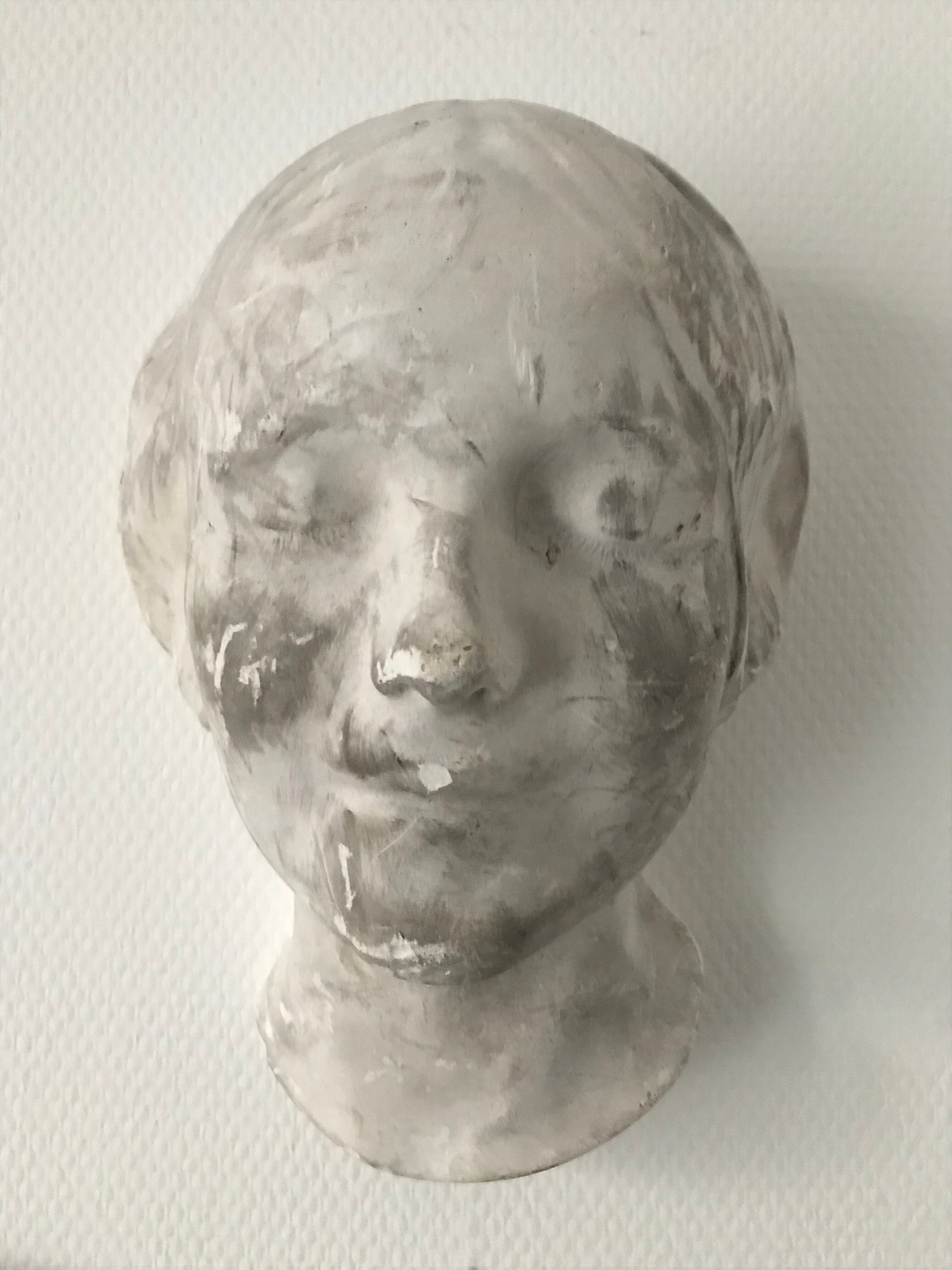 Woman's head in platre
