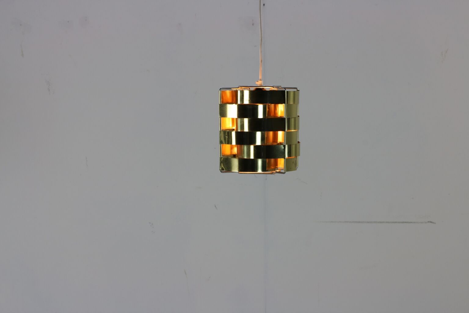 Max Sauze pendant light
