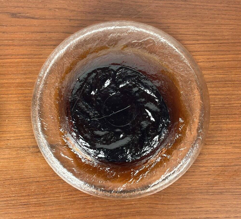 Mid-century Finnish glass bowl by Pertti Santalahti for Humppila, 1960s, set of 2.