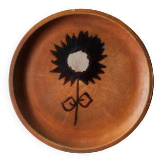 Assiette en grès émaillé, Vallauris, poterie de la colombe
