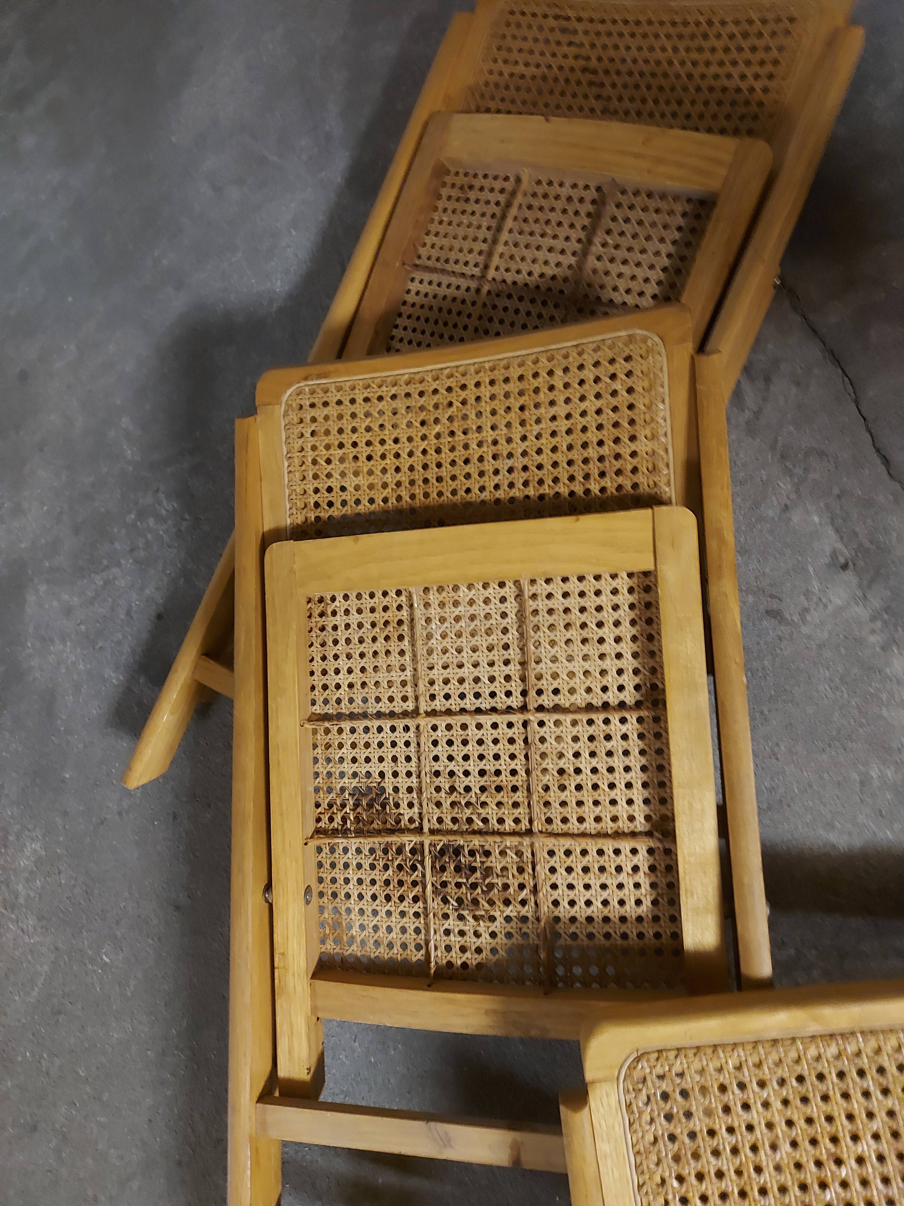 Set de 3 chaises  cannées  pliantes vintages 70
