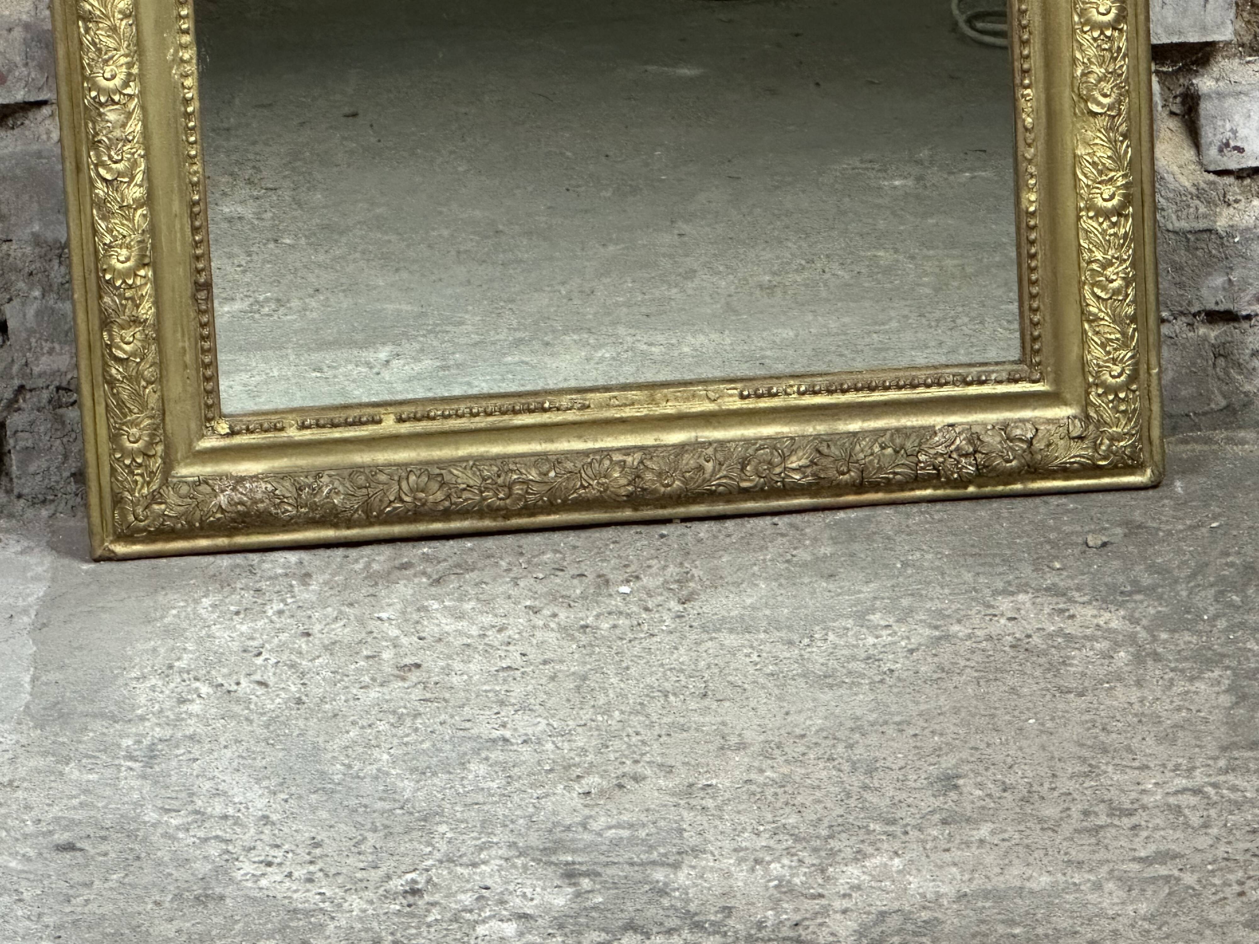 Miroir époque Louis Philippe à décors de fleurs 86x62 cm