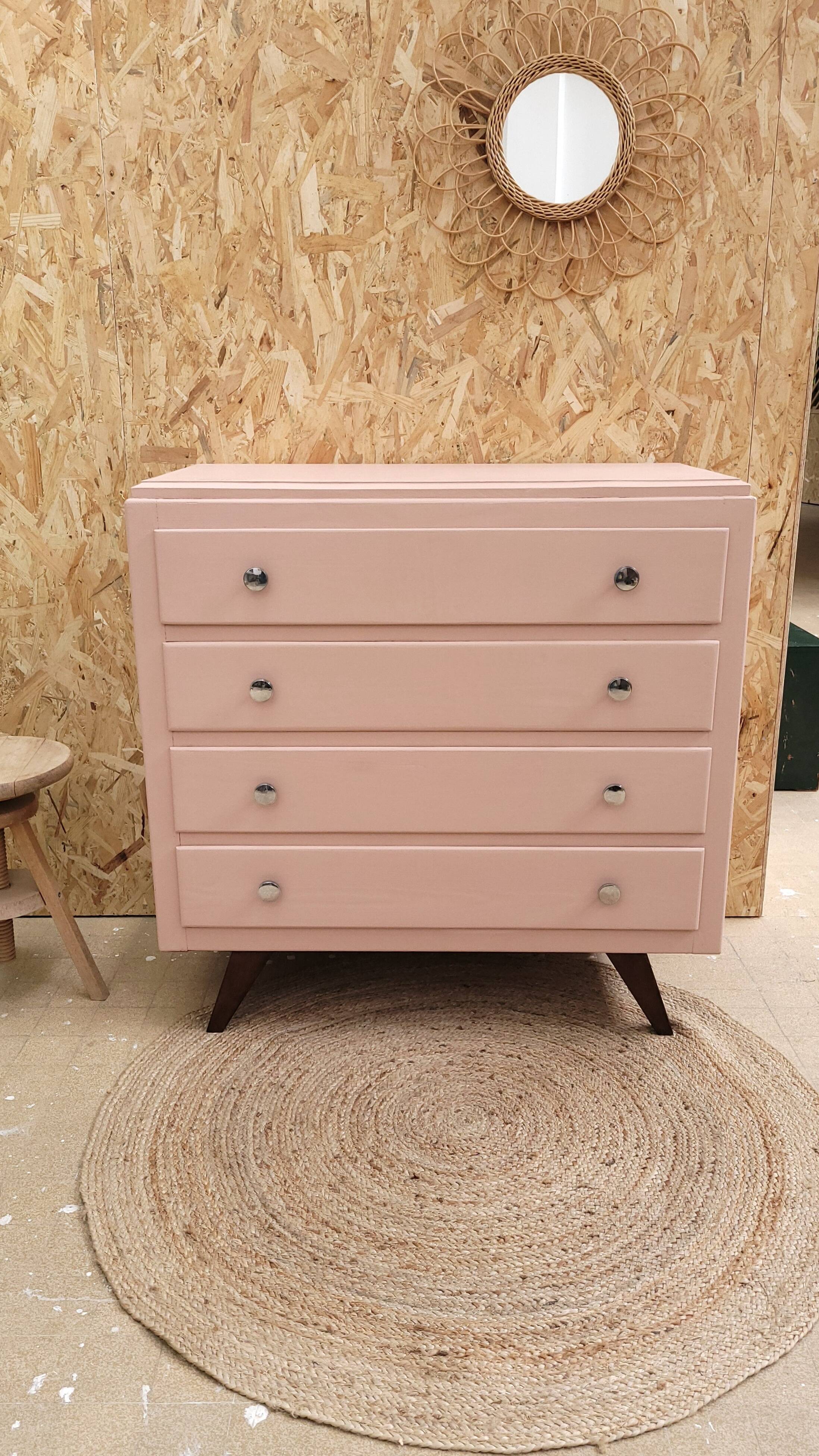 Vintage chest of drawers