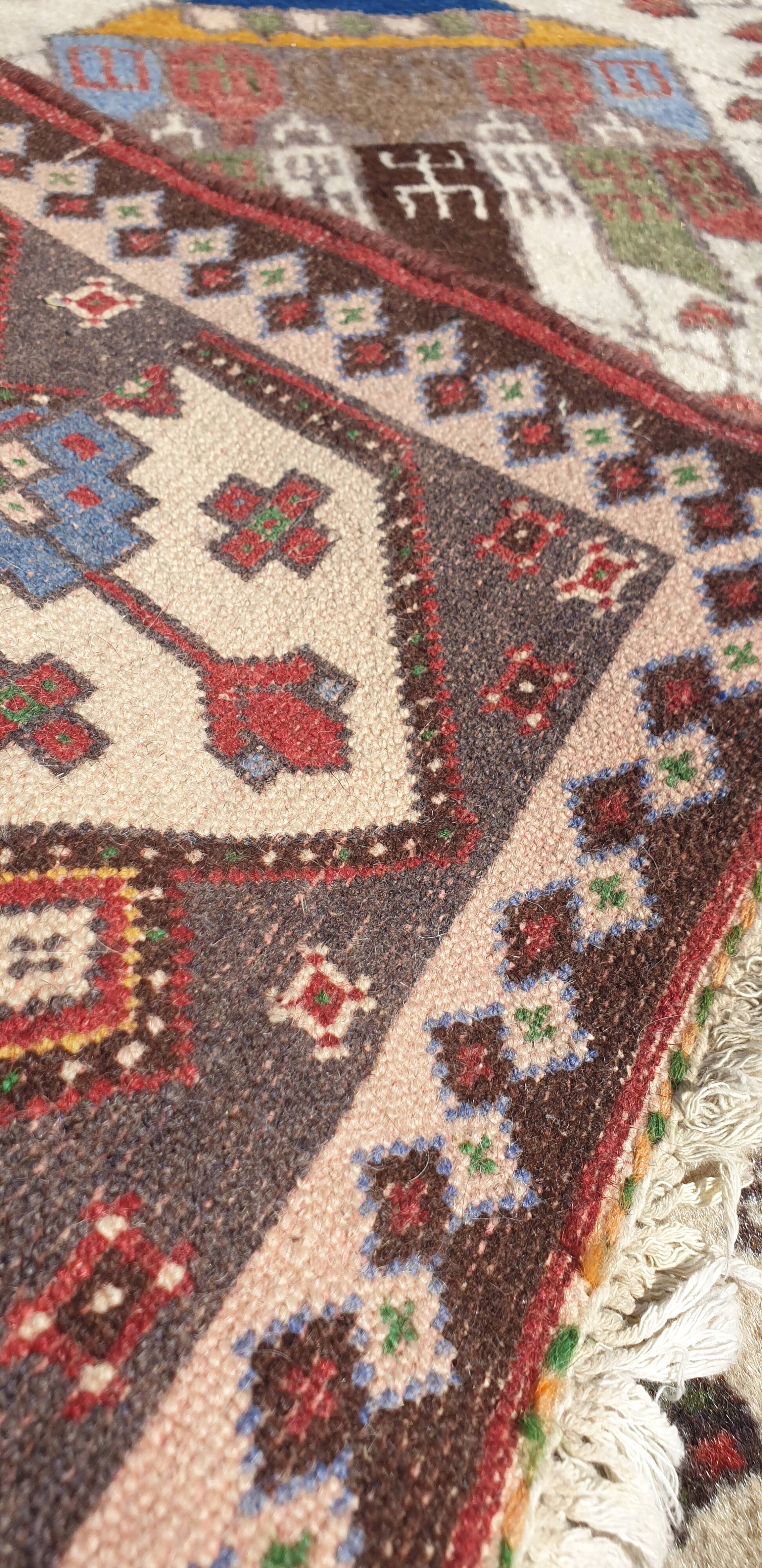 Oriental wool rug entirely handmade